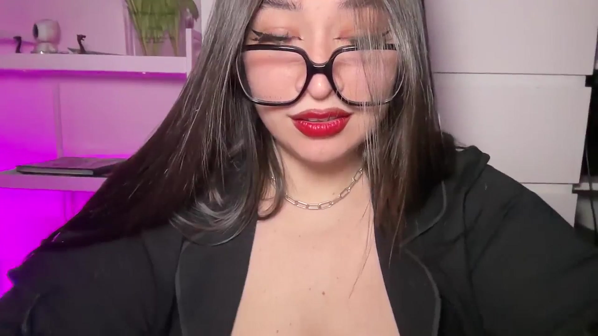 Gallery image thumbnail from Hasymura's myfreecams stream on, 01/28/2024, 03:11 image 3 of 20
