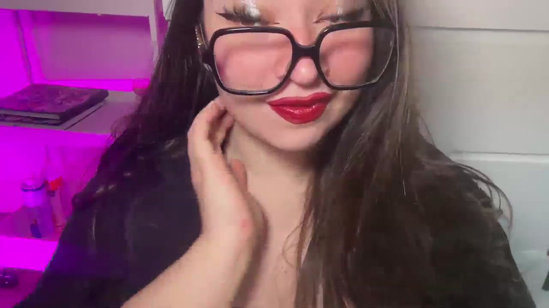 Gallery image thumbnail from Hasymura's myfreecams stream on, 02/01/2024, 14:07 image 15 of 20