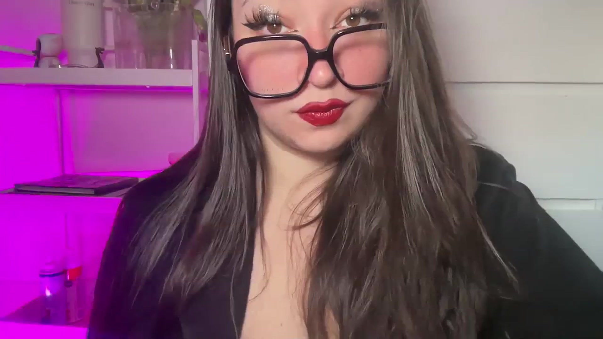 Gallery image thumbnail from Hasymura's myfreecams stream on, 02/01/2024, 14:07 image 17 of 20