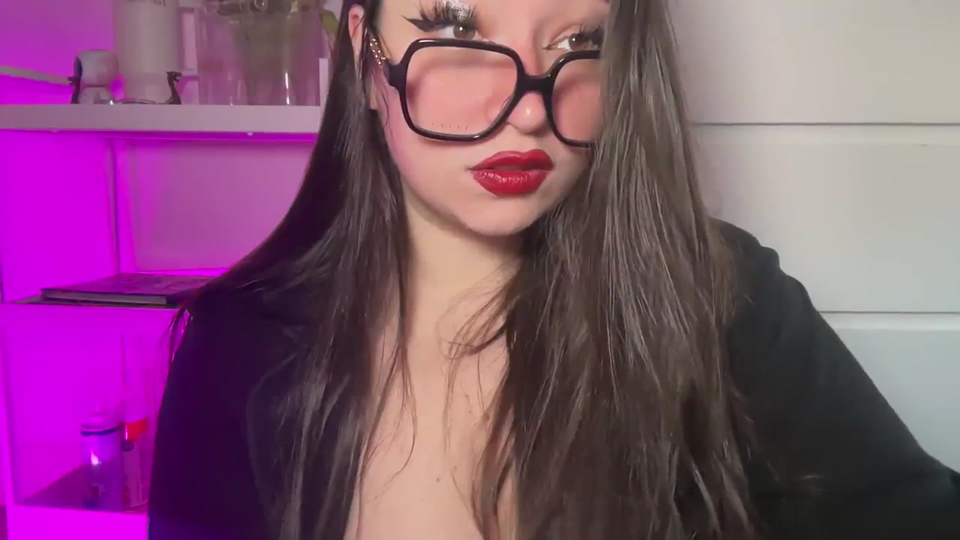 Gallery image thumbnail from Hasymura's myfreecams stream on, 02/01/2024, 14:07 image 19 of 20