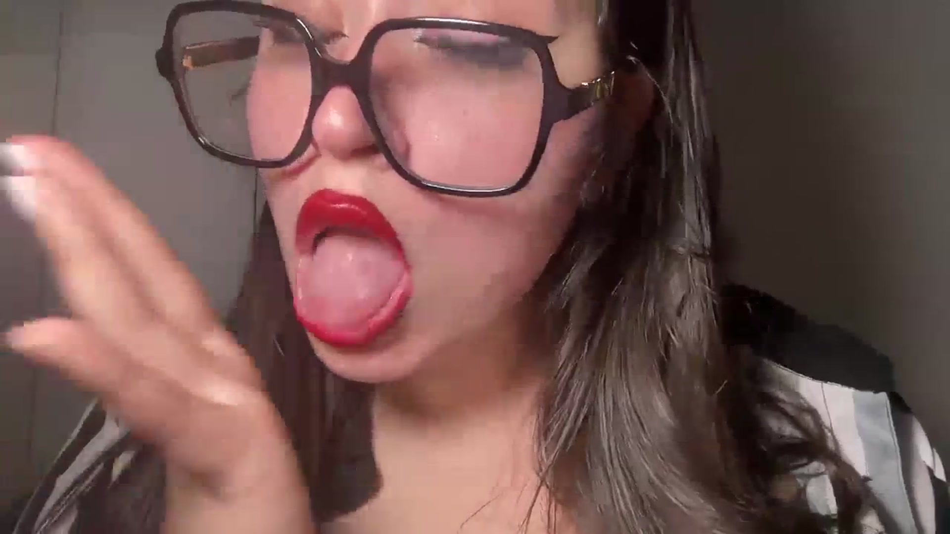 Gallery image thumbnail from Hasymura's myfreecams stream on, 02/03/2024, 23:43 image 11 of 20