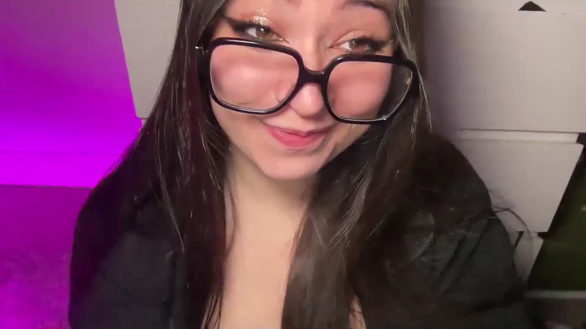 Gallery image thumbnail from Hasymura's myfreecams stream on, 03/07/2024, 01:28 image 19 of 20