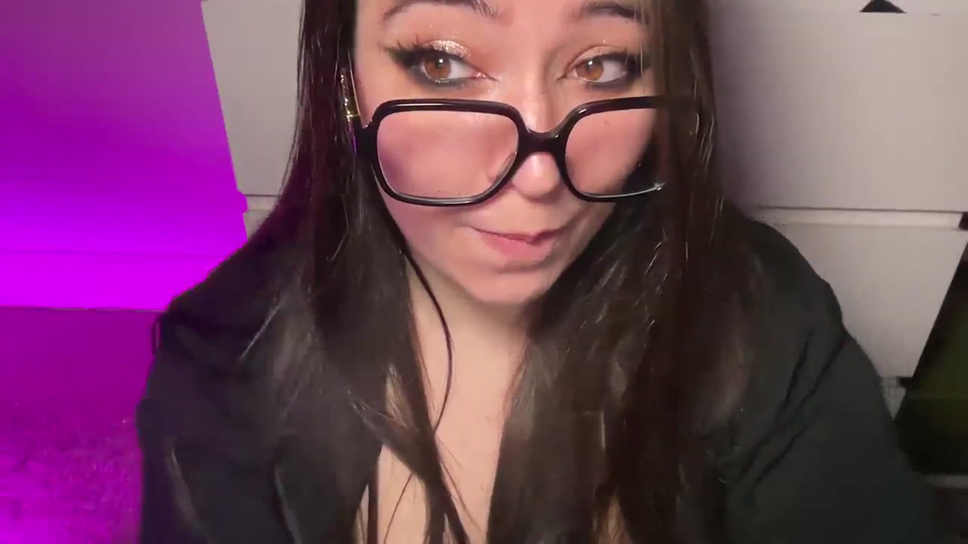 Gallery image thumbnail from Hasymura's myfreecams stream on, 03/07/2024, 01:28 image 20 of 20