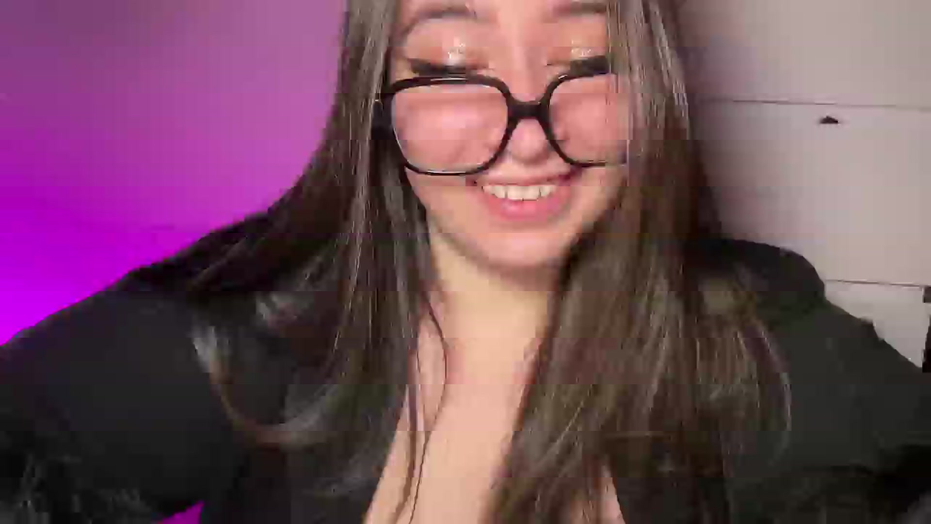 Gallery image thumbnail from Hasymura's myfreecams stream on, 03/07/2024, 02:26 image 3 of 20