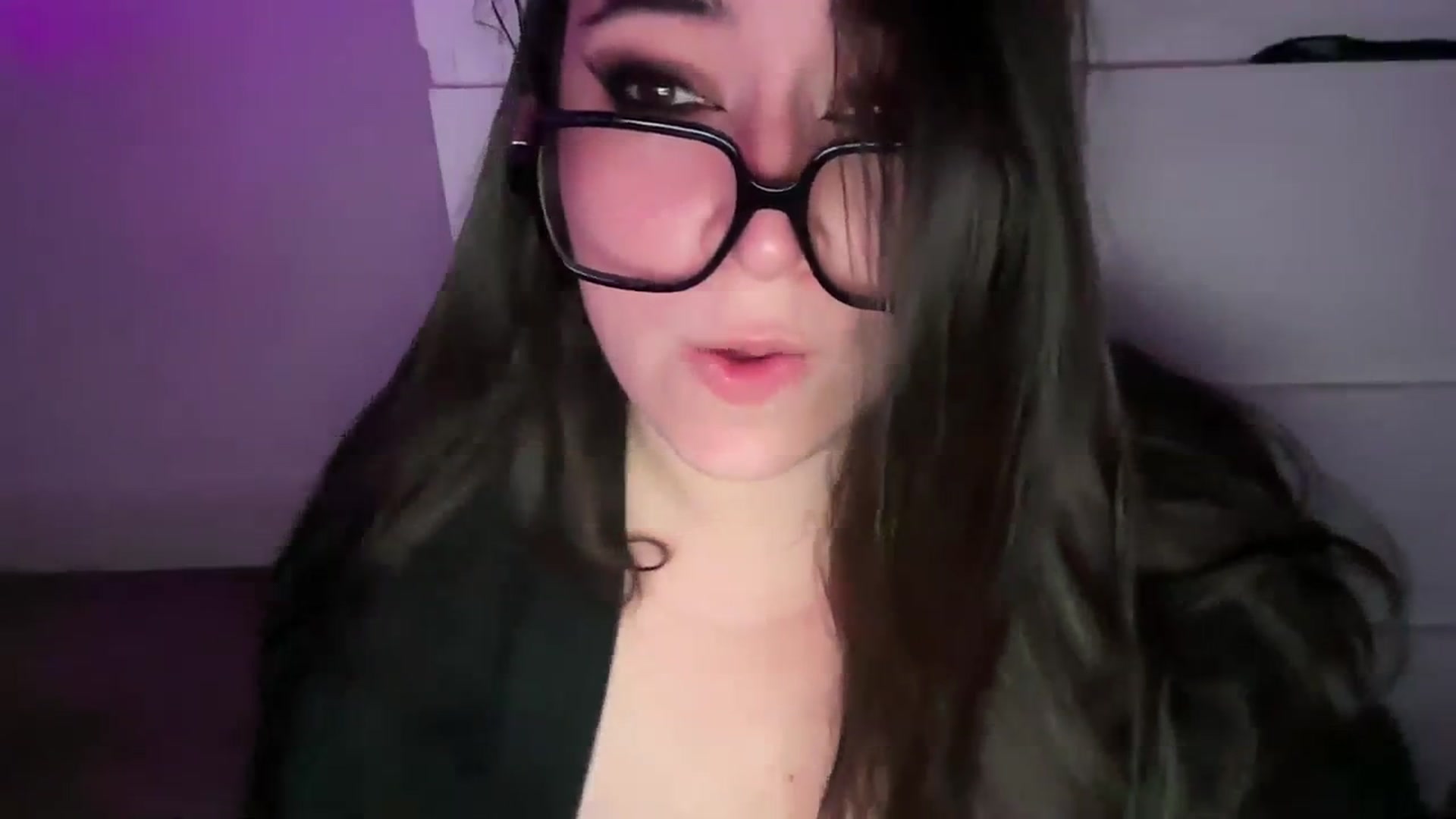 Gallery image thumbnail from Hasymura's myfreecams stream on, 03/22/2024, 22:45 image 13 of 20