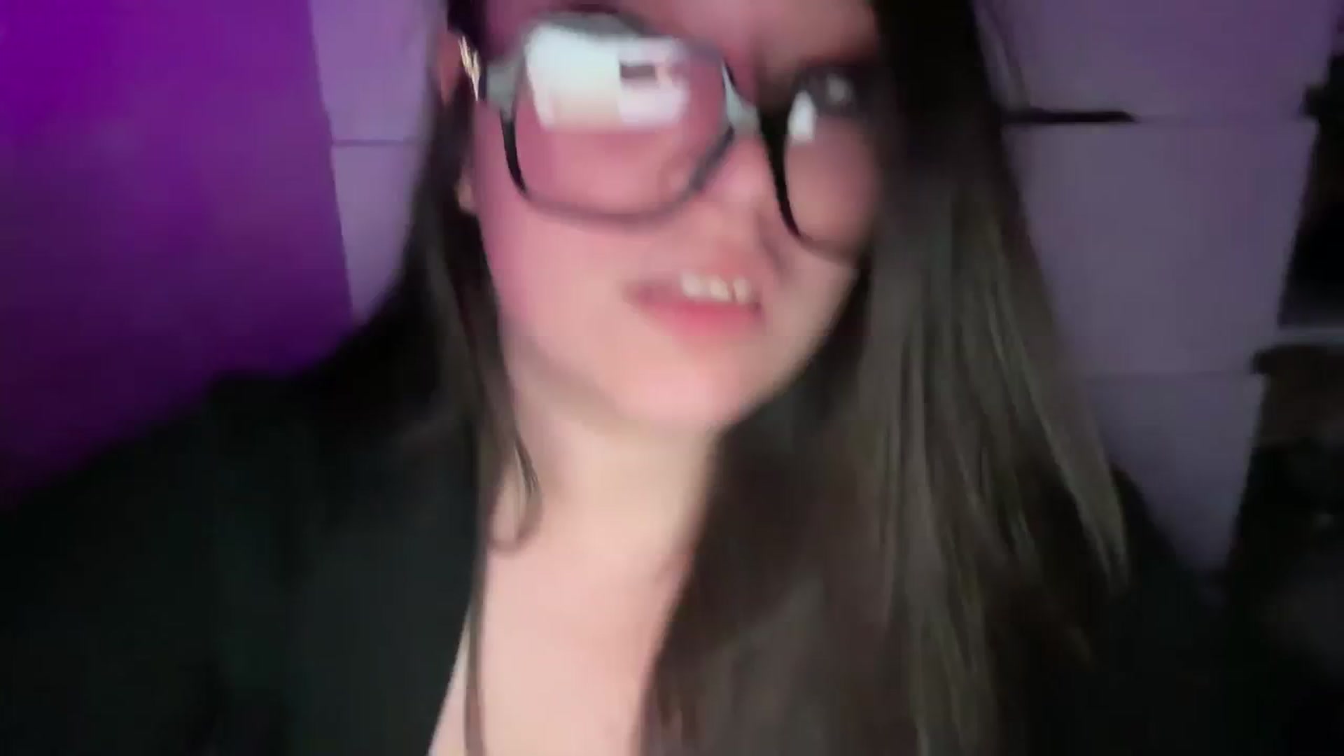 Gallery image thumbnail from Hasymura's myfreecams stream on, 03/22/2024, 22:45 image 1 of 20