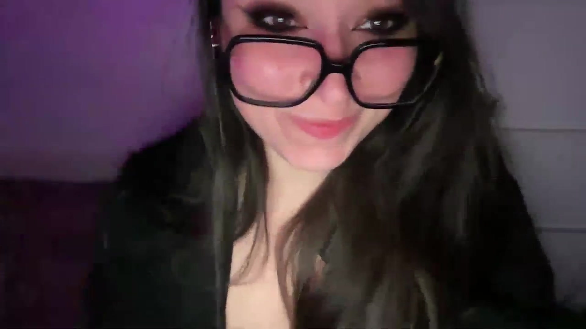 Gallery image thumbnail from Hasymura's myfreecams stream on, 03/22/2024, 22:45 image 16 of 20
