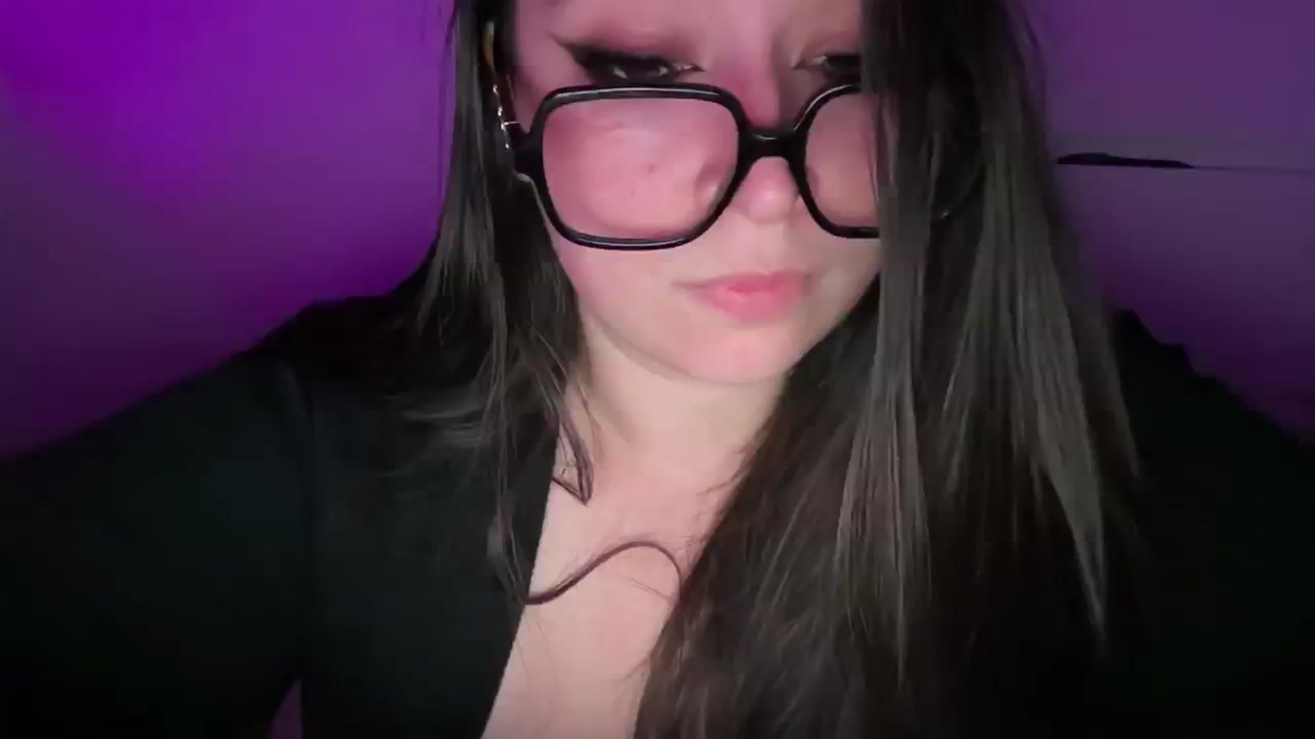 Gallery image thumbnail from Hasymura's myfreecams stream on, 03/22/2024, 22:45 image 2 of 20