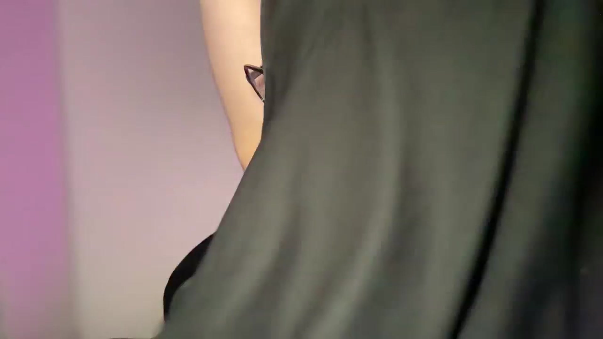Gallery image thumbnail from Hasymura's myfreecams stream on, 04/08/2024, 24:01 image 12 of 20