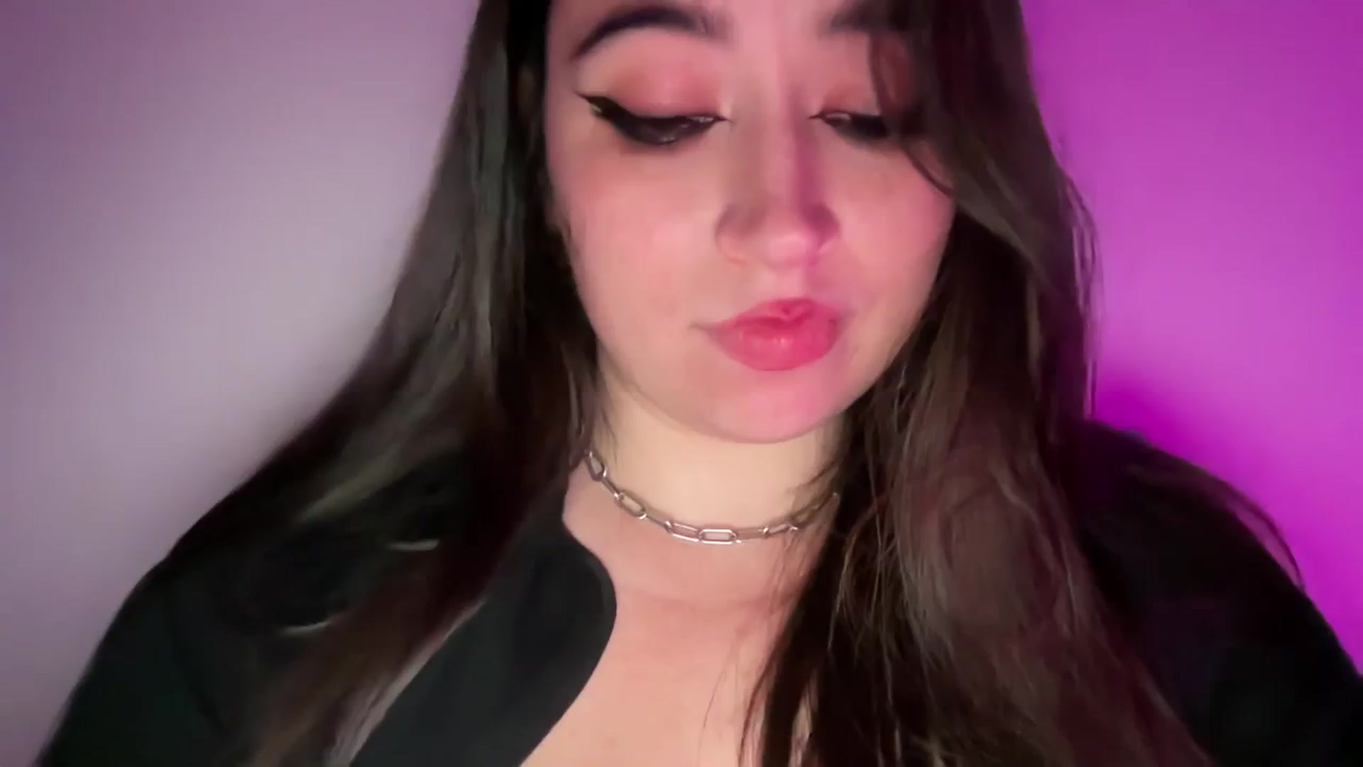 Gallery image thumbnail from Hasymura's myfreecams stream on, 05/02/2024, 02:46 image 18 of 20