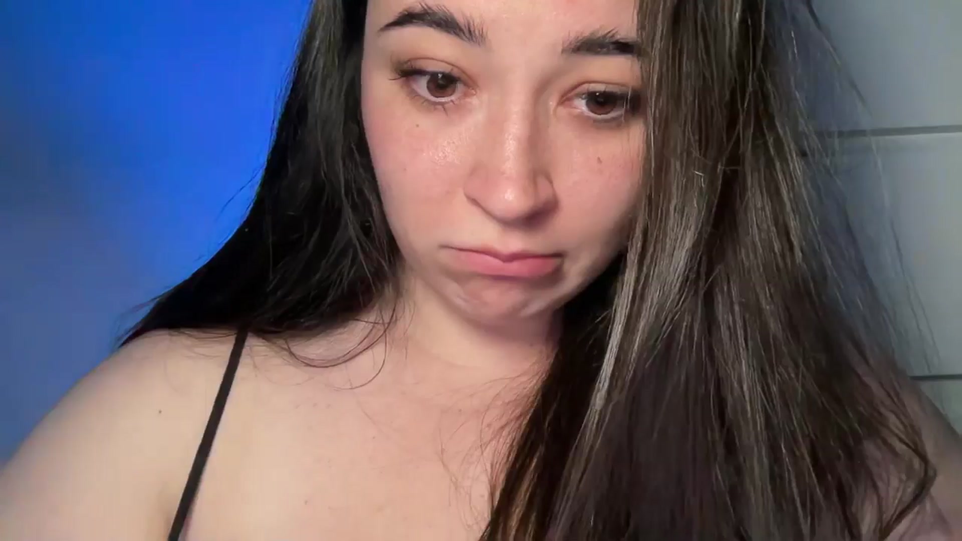 Gallery image thumbnail from Hasymura's myfreecams stream on, 05/14/2024, 24:01 image 20 of 20