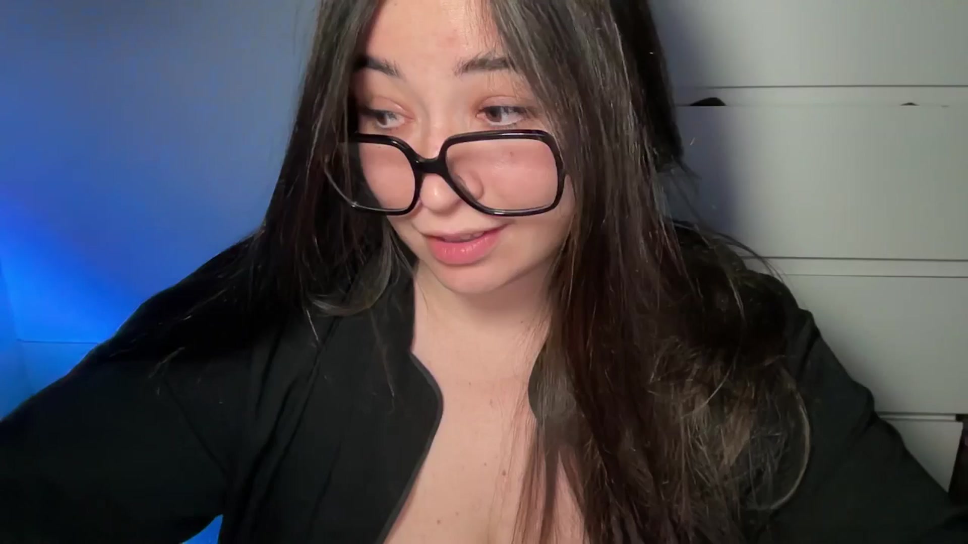 Gallery image thumbnail from Hasymura's myfreecams stream on, 05/14/2024, 24:01 image 1 of 20