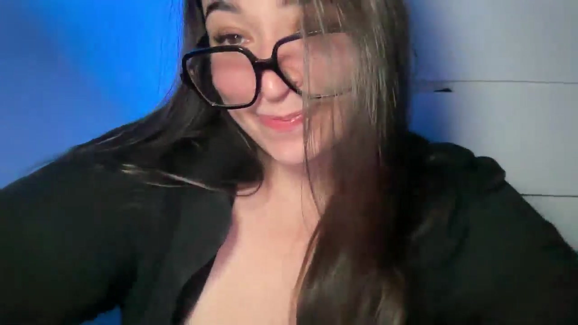Gallery image thumbnail from Hasymura's myfreecams stream on, 05/14/2024, 24:01 image 15 of 20