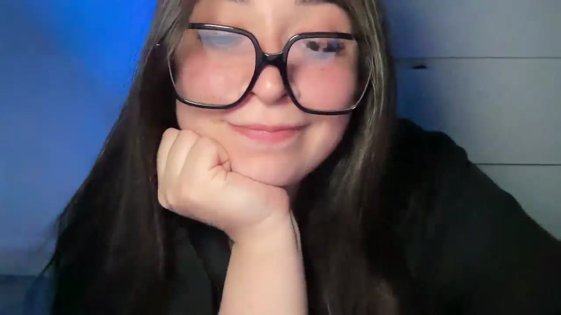 Gallery image thumbnail from Hasymura's myfreecams stream on, 05/14/2024, 24:28 image 2 of 20