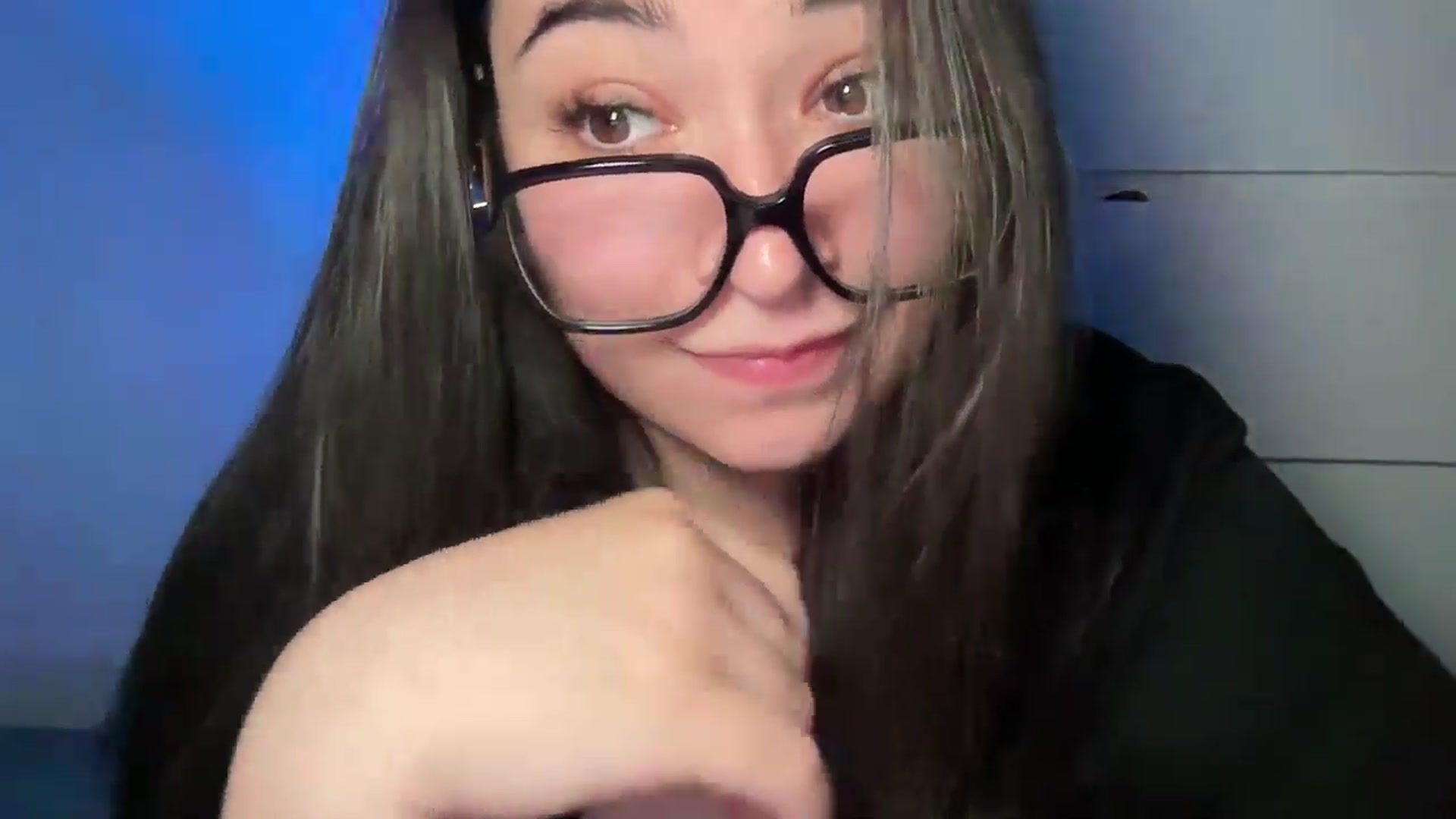 Gallery image thumbnail from Hasymura's myfreecams stream on, 05/14/2024, 24:28 image 3 of 20
