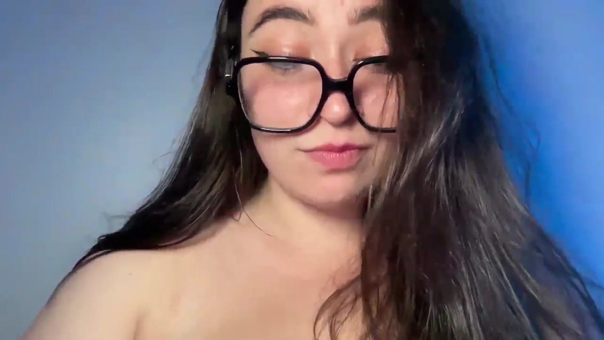 Gallery image thumbnail from Hasymura's myfreecams stream on, 05/29/2024, 24:18 image 4 of 20