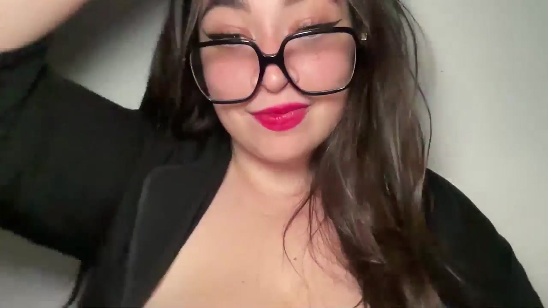 Gallery image thumbnail from Hasymura's myfreecams stream on, 06/08/2024, 23:04 image 2 of 20