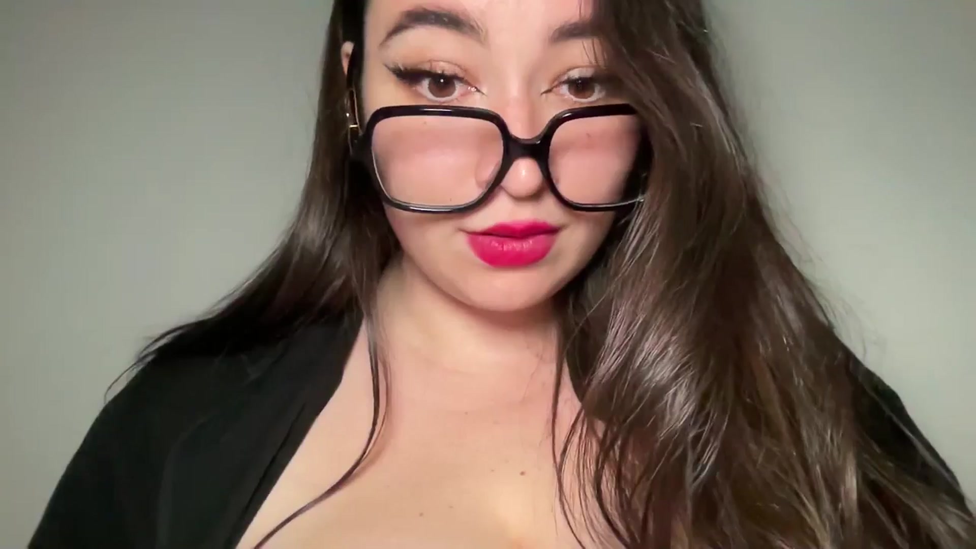 Gallery image thumbnail from Hasymura's myfreecams stream on, 06/08/2024, 23:04 image 18 of 20