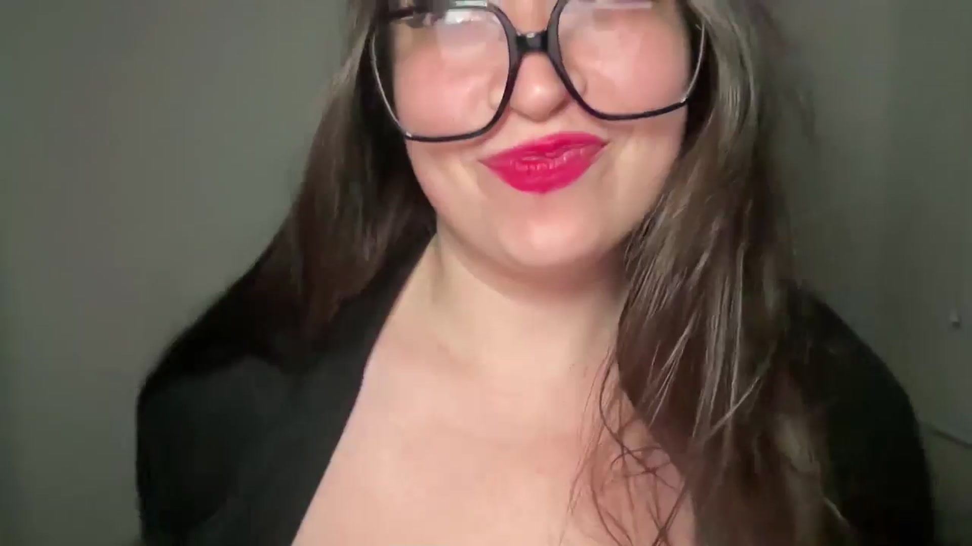 Gallery image thumbnail from Hasymura's myfreecams stream on, 06/08/2024, 23:46 image 3 of 20