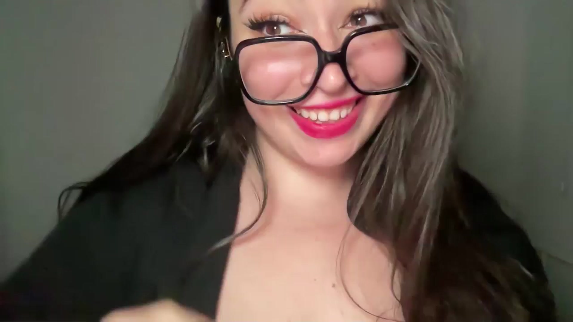 Gallery image thumbnail from Hasymura's myfreecams stream on, 06/08/2024, 23:46 image 1 of 20