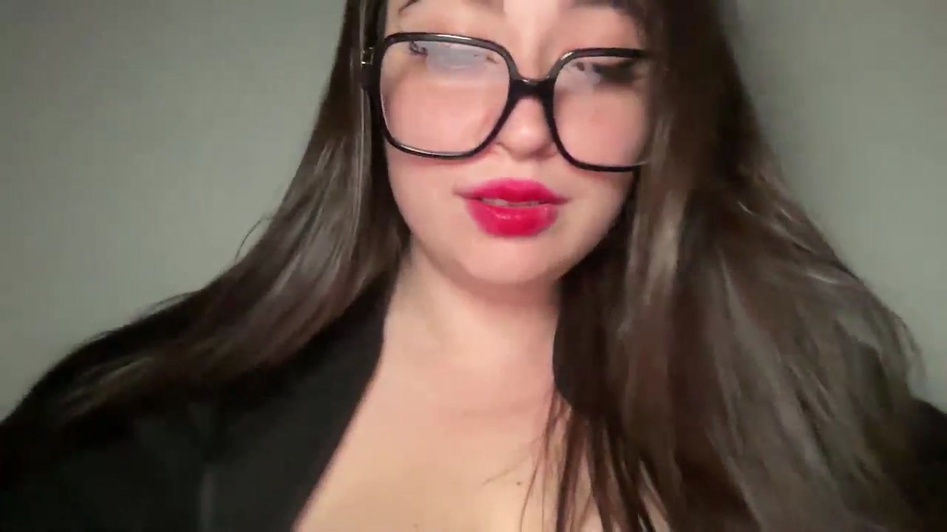 Gallery image thumbnail from Hasymura's myfreecams stream on, 06/12/2024, 22:08 image 18 of 20