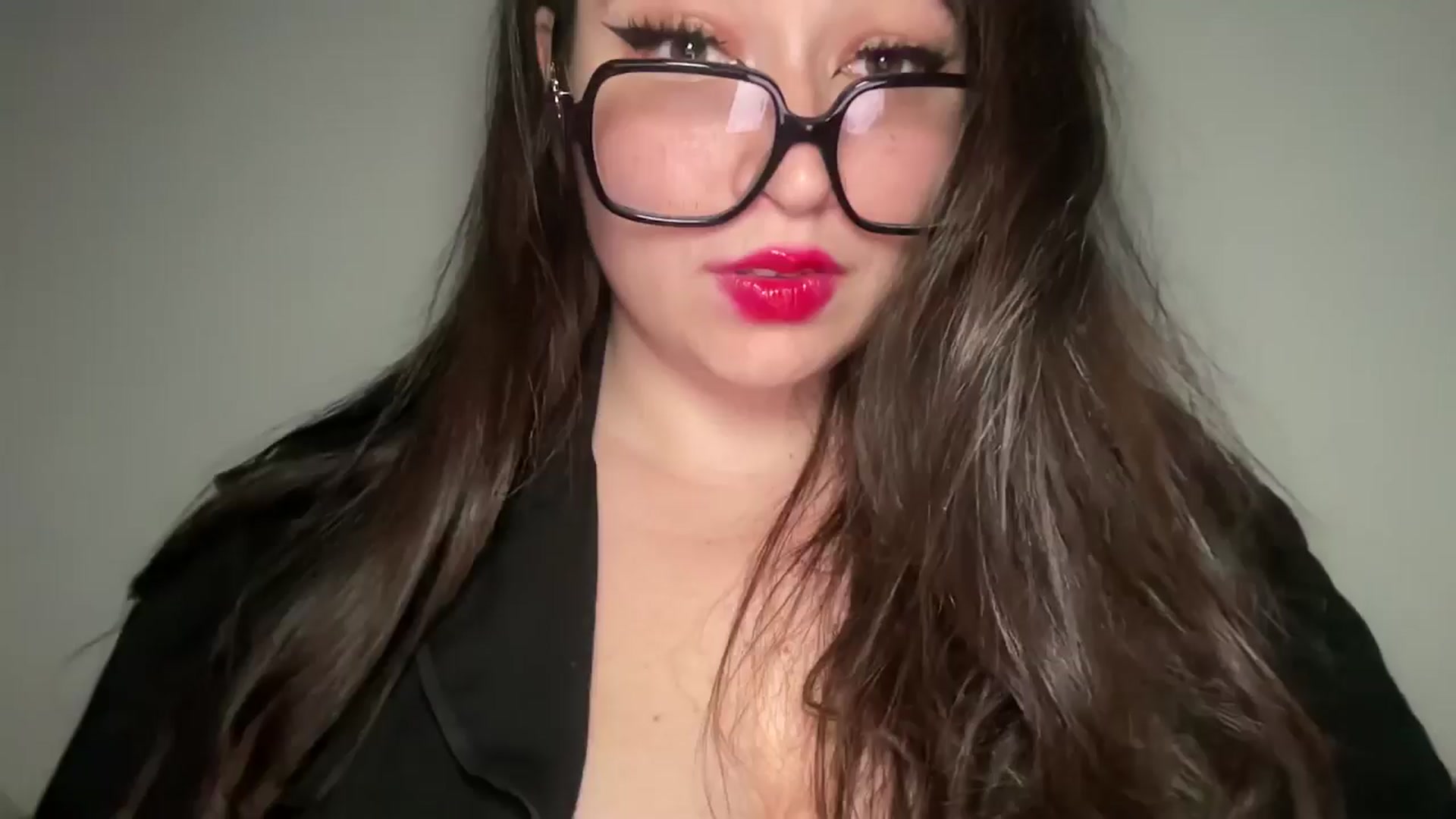 Gallery image thumbnail from Hasymura's myfreecams stream on, 06/13/2024, 22:34 image 9 of 20