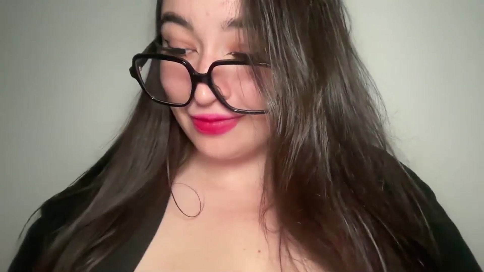 Gallery image thumbnail from Hasymura's myfreecams stream on, 06/16/2024, 23:39 image 8 of 20