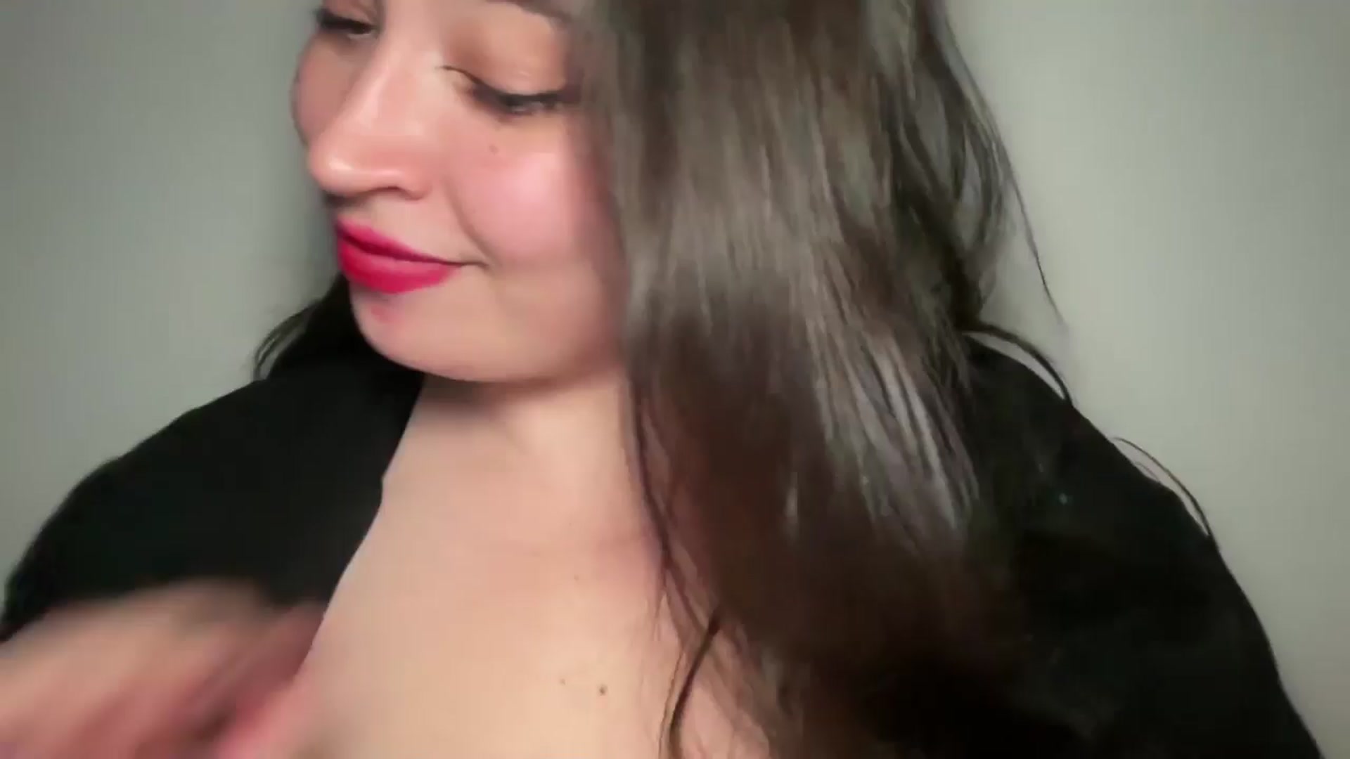 Gallery image thumbnail from Hasymura's myfreecams stream on, 06/17/2024, 22:35 image 1 of 20