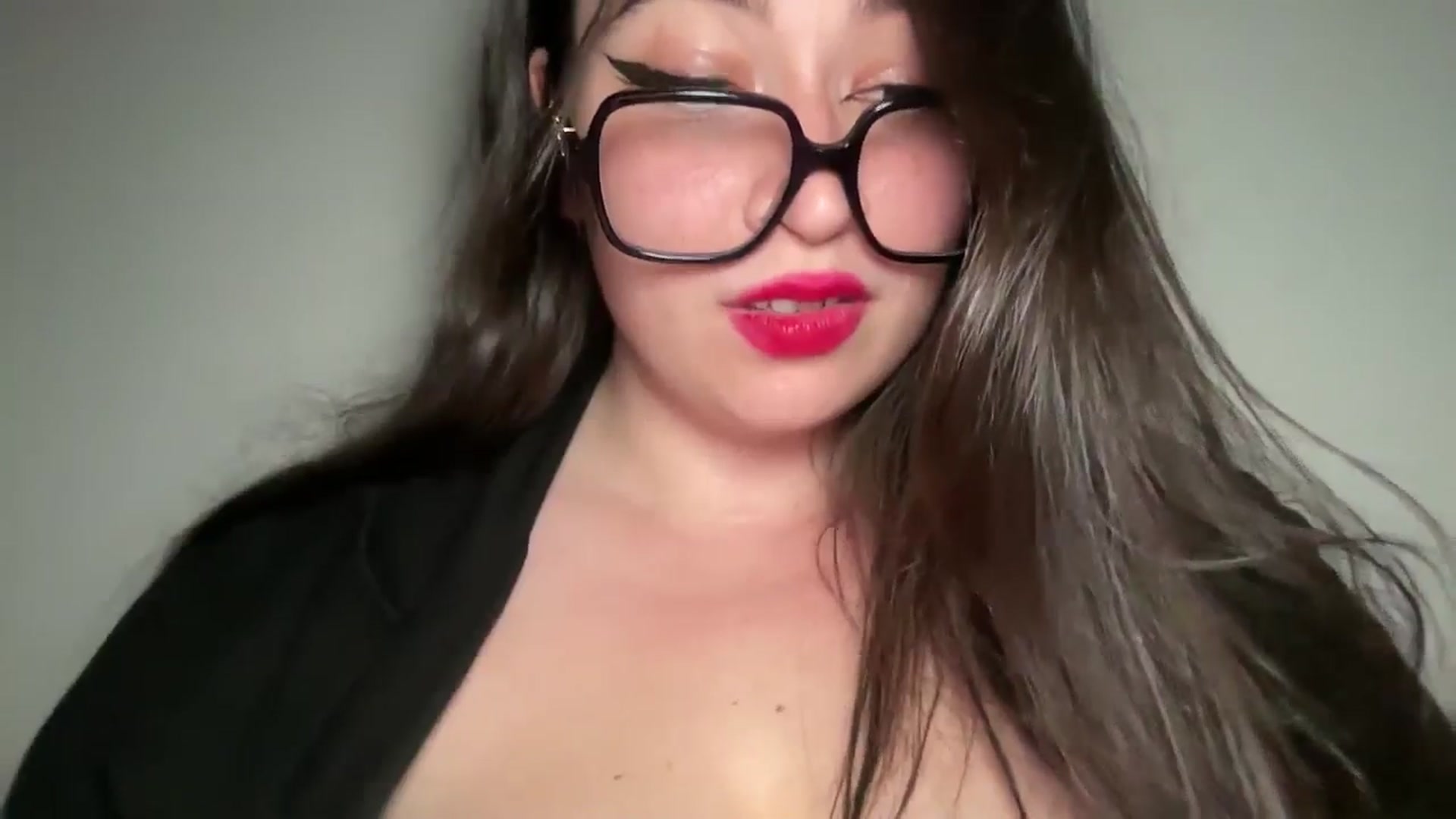 Gallery image thumbnail from Hasymura's myfreecams stream on, 06/19/2024, 22:43 image 20 of 20