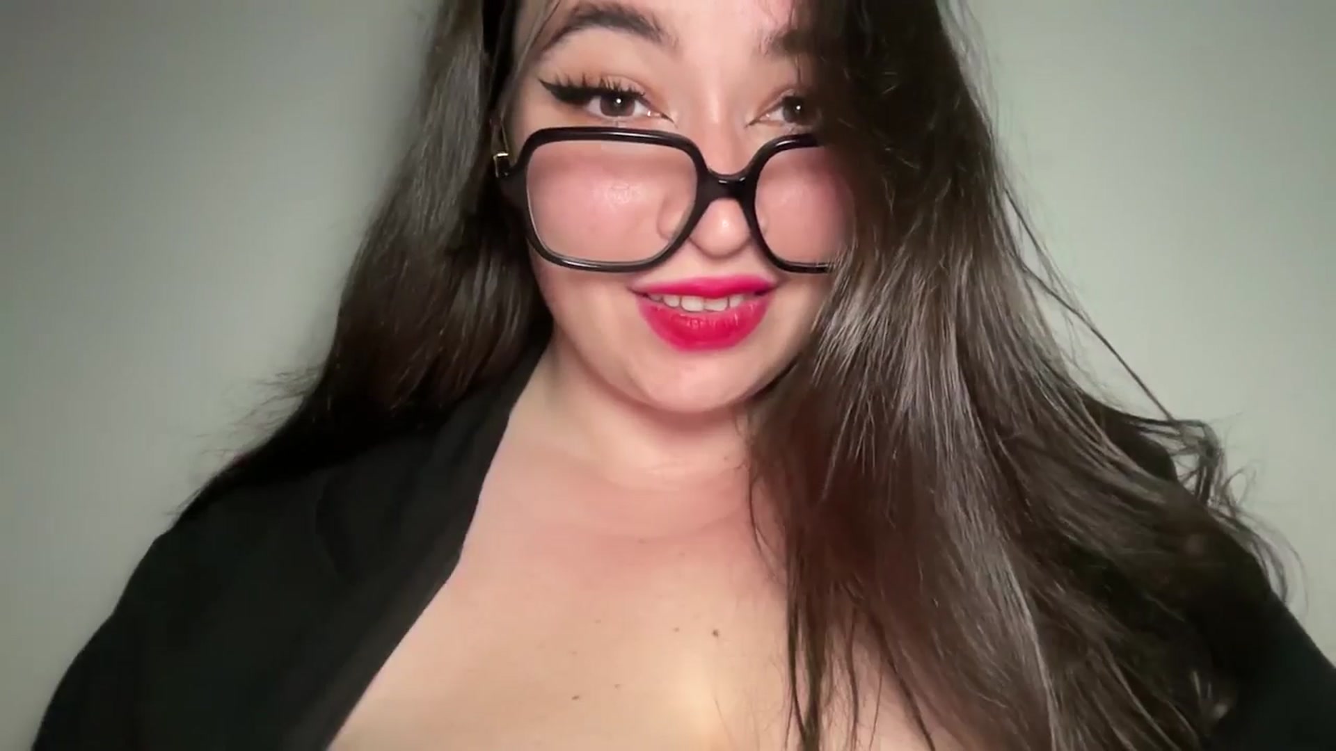 Gallery image thumbnail from Hasymura's myfreecams stream on, 06/19/2024, 22:43 image 19 of 20