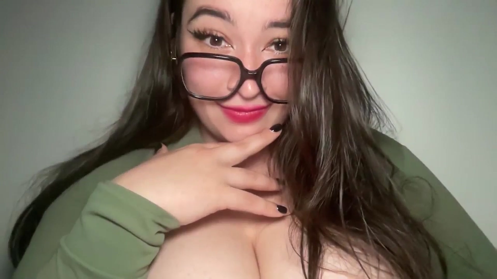 Gallery image thumbnail from Hasymura's myfreecams stream on, 06/25/2024, 23:43 image 19 of 20
