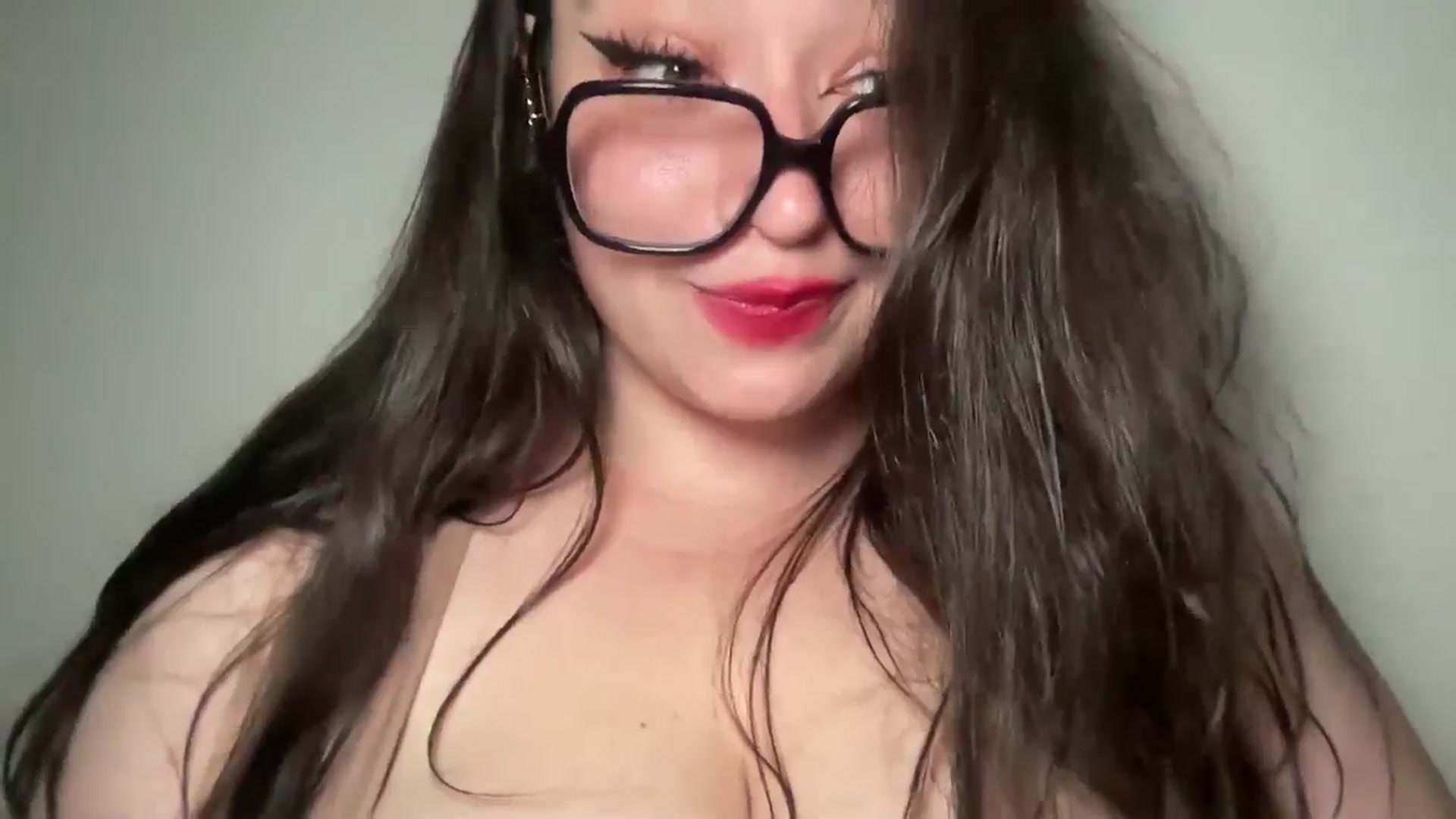 Gallery image thumbnail from Hasymura's myfreecams stream on, 06/26/2024, 23:00 image 17 of 20