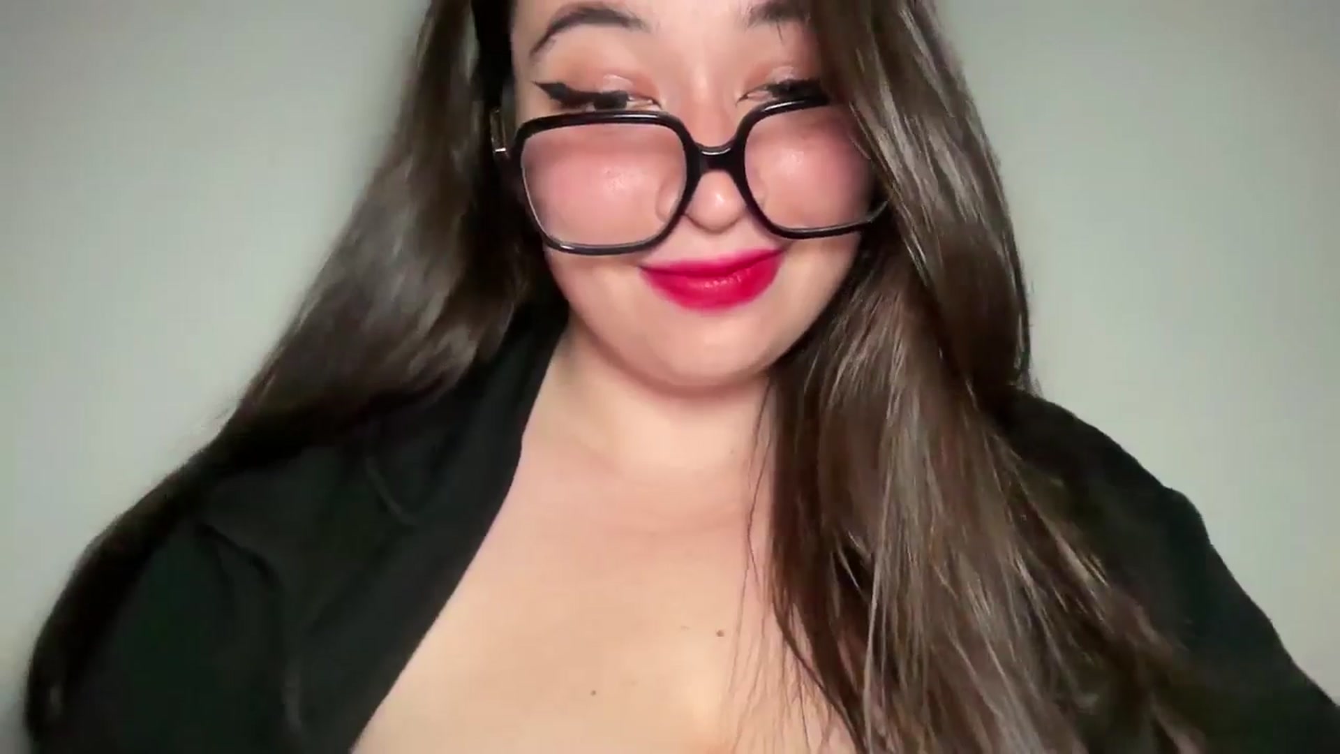 Gallery image thumbnail from Hasymura's myfreecams stream on, 07/02/2024, 24:53 image 2 of 20