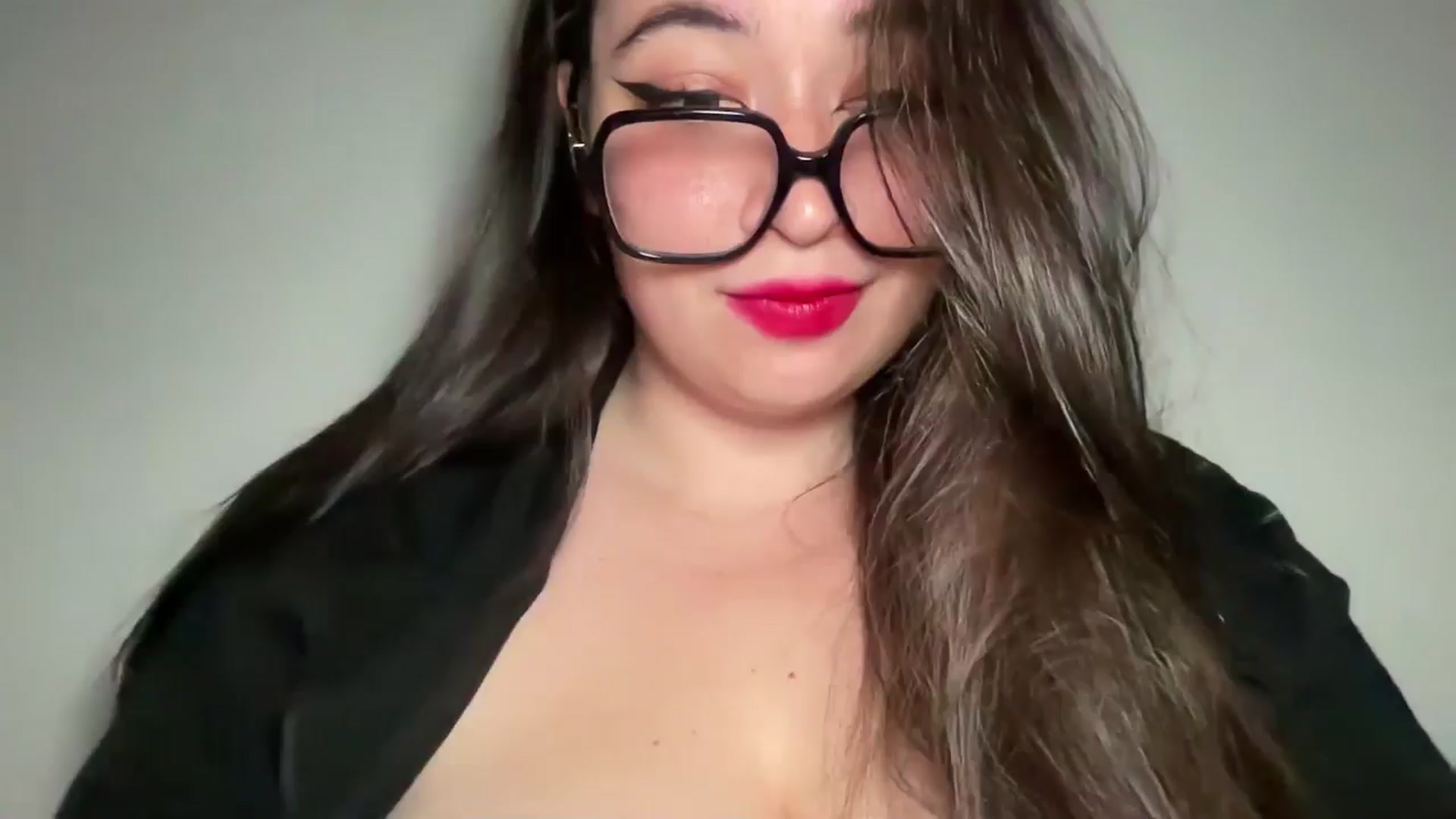 Gallery image thumbnail from Hasymura's myfreecams stream on, 07/02/2024, 24:53 image 1 of 20
