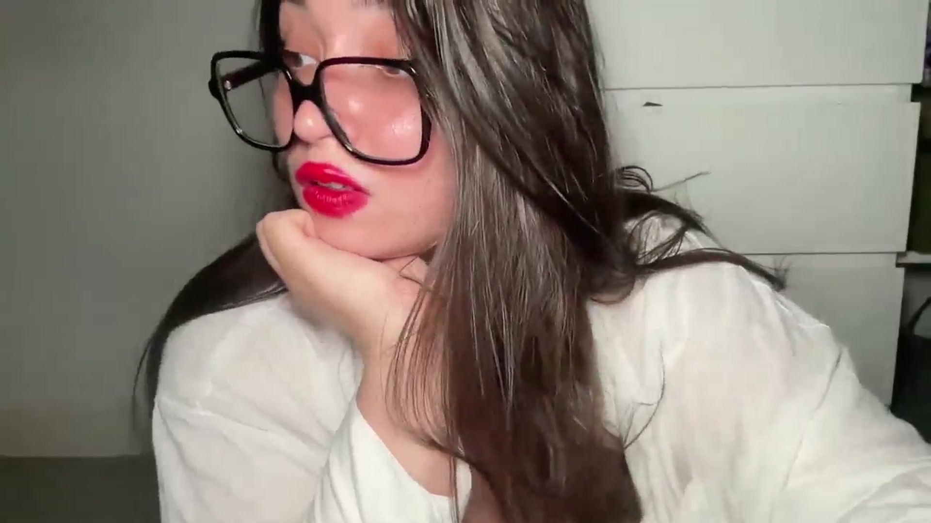 Gallery image thumbnail from Hasymura's myfreecams stream on, 08/12/2024, 22:58 image 15 of 20