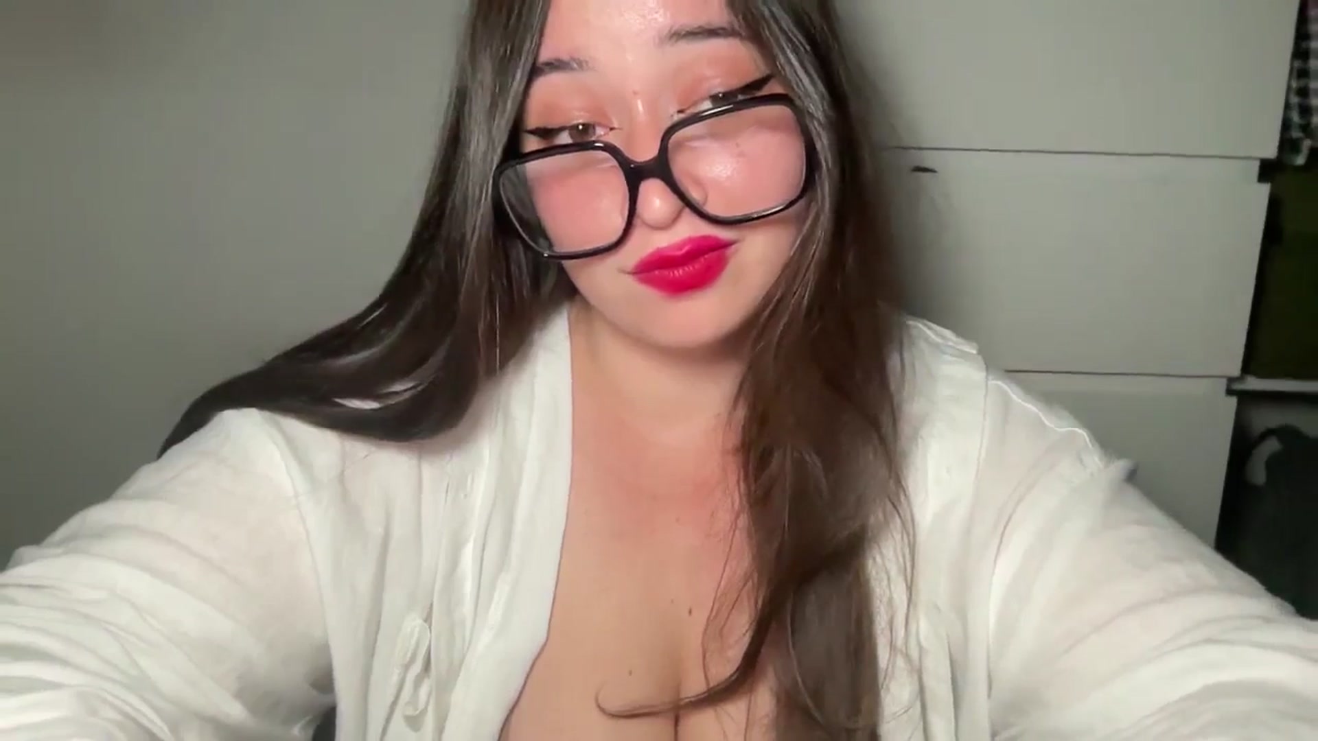 Gallery image thumbnail from Hasymura's myfreecams stream on, 08/13/2024, 23:35 image 19 of 20