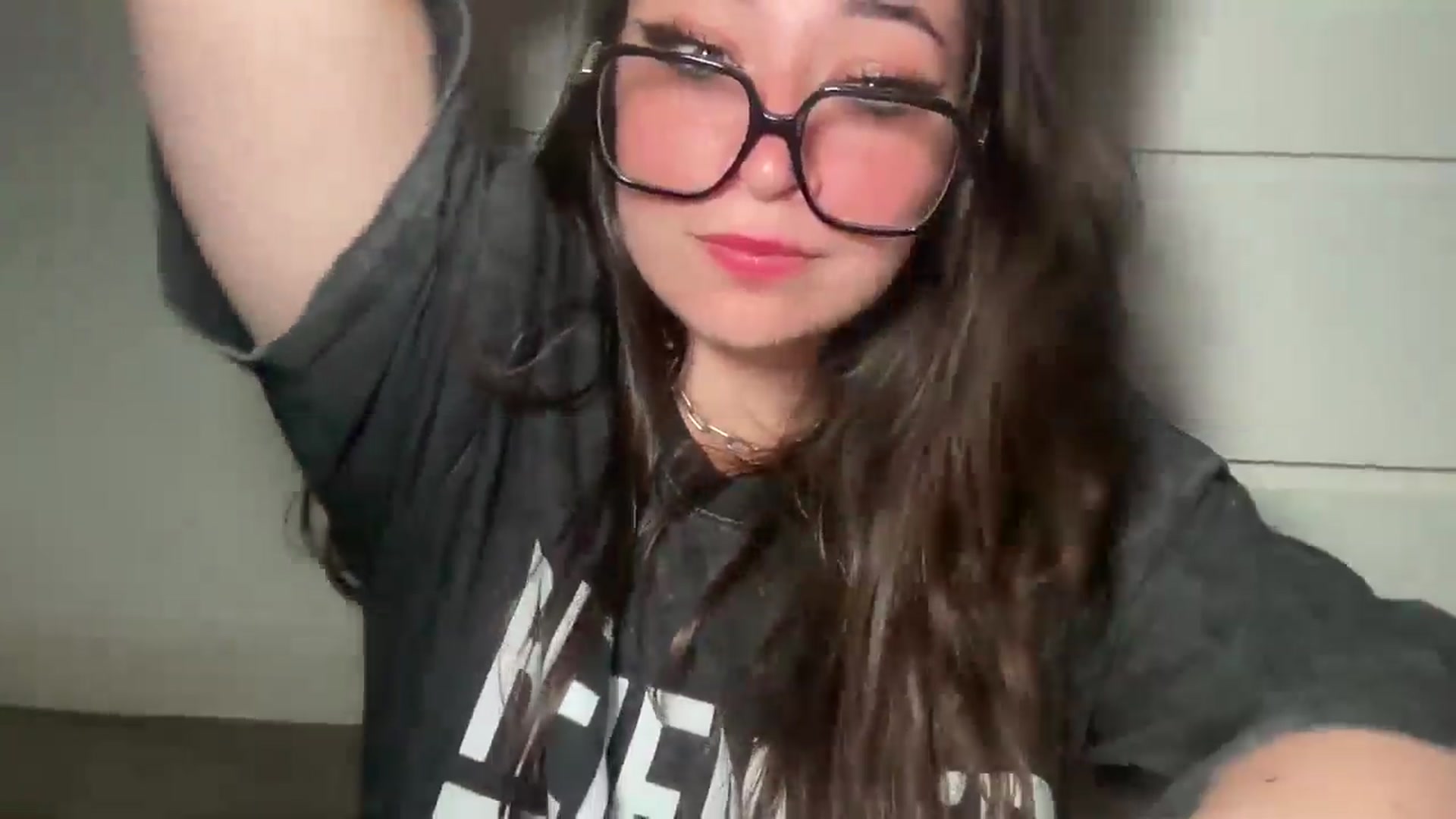 Gallery image thumbnail from Hasymura's myfreecams stream on, 08/18/2024, 22:11 image 10 of 20