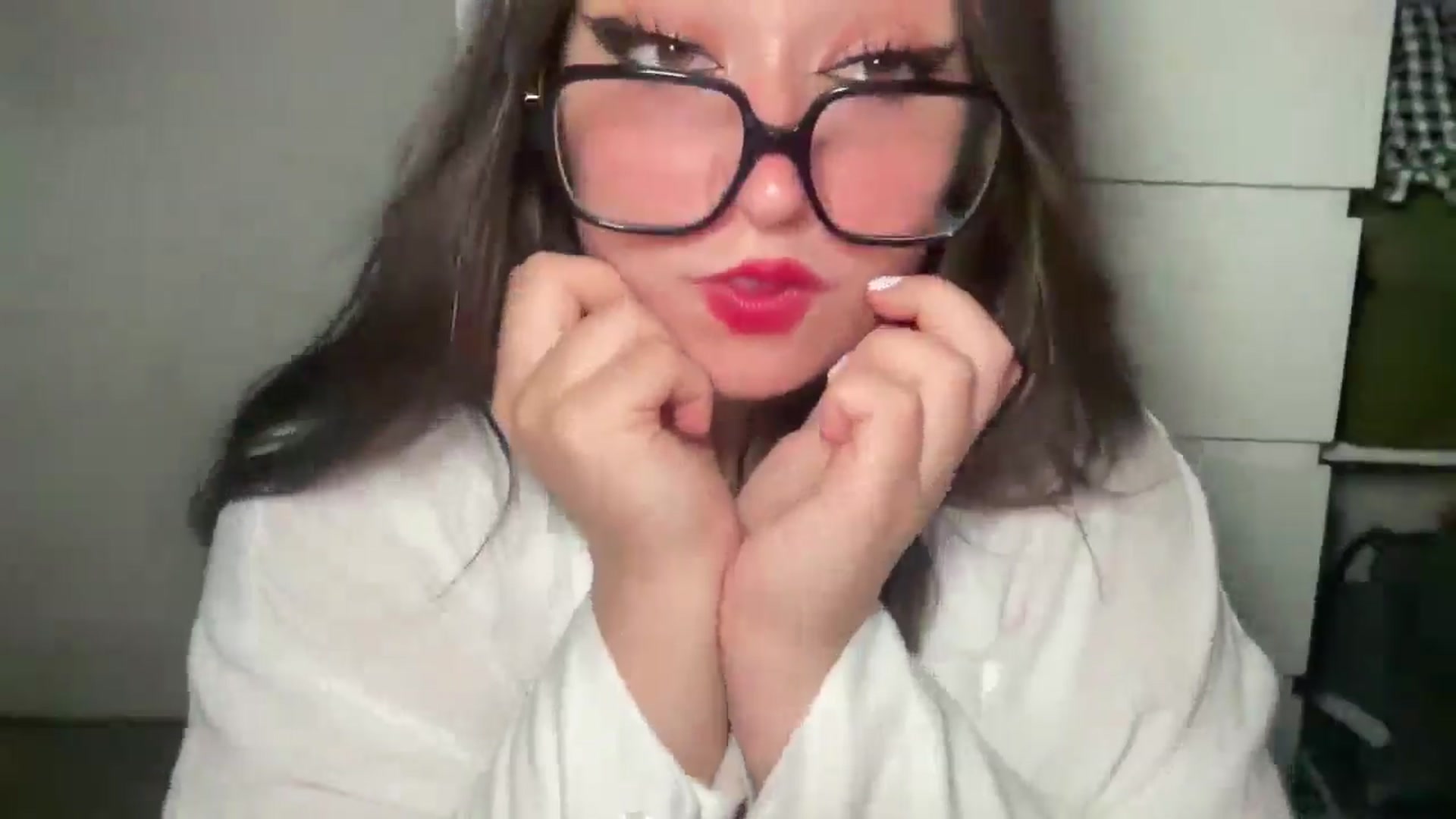 Gallery image thumbnail from Hasymura's myfreecams stream on, 08/18/2024, 23:30 image 13 of 20