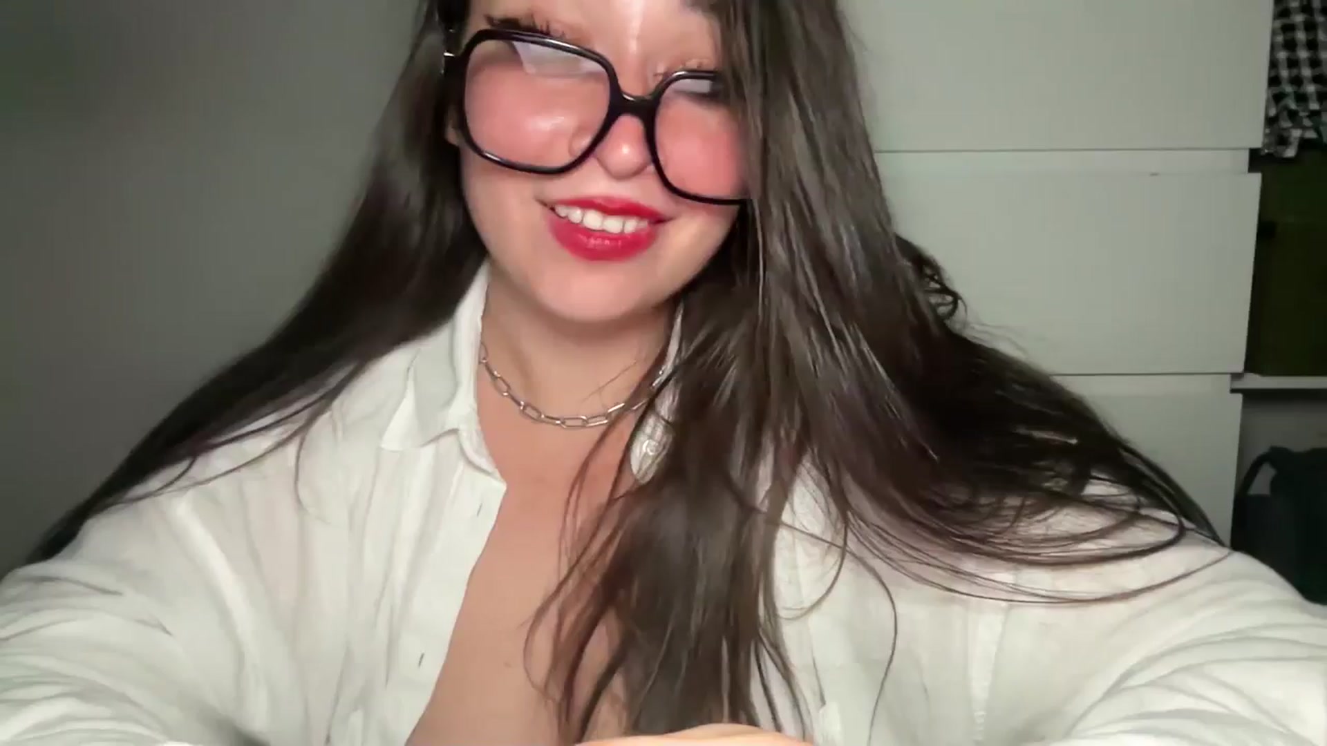 Gallery image thumbnail from Hasymura's myfreecams stream on, 08/19/2024, 01:22 image 16 of 20