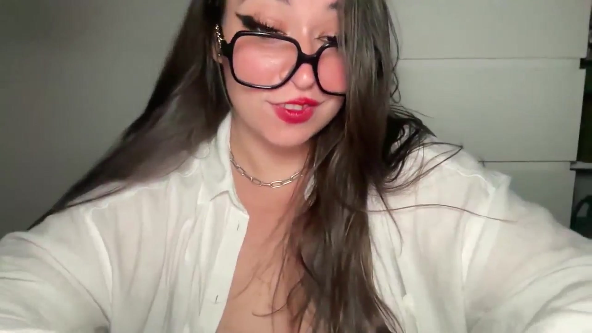 Gallery image thumbnail from Hasymura's myfreecams stream on, 08/19/2024, 01:22 image 18 of 20