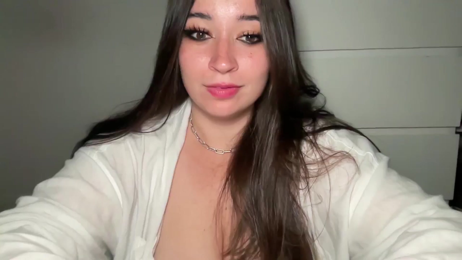 Gallery image thumbnail from Hasymura's myfreecams stream on, 08/20/2024, 02:57 image 7 of 20