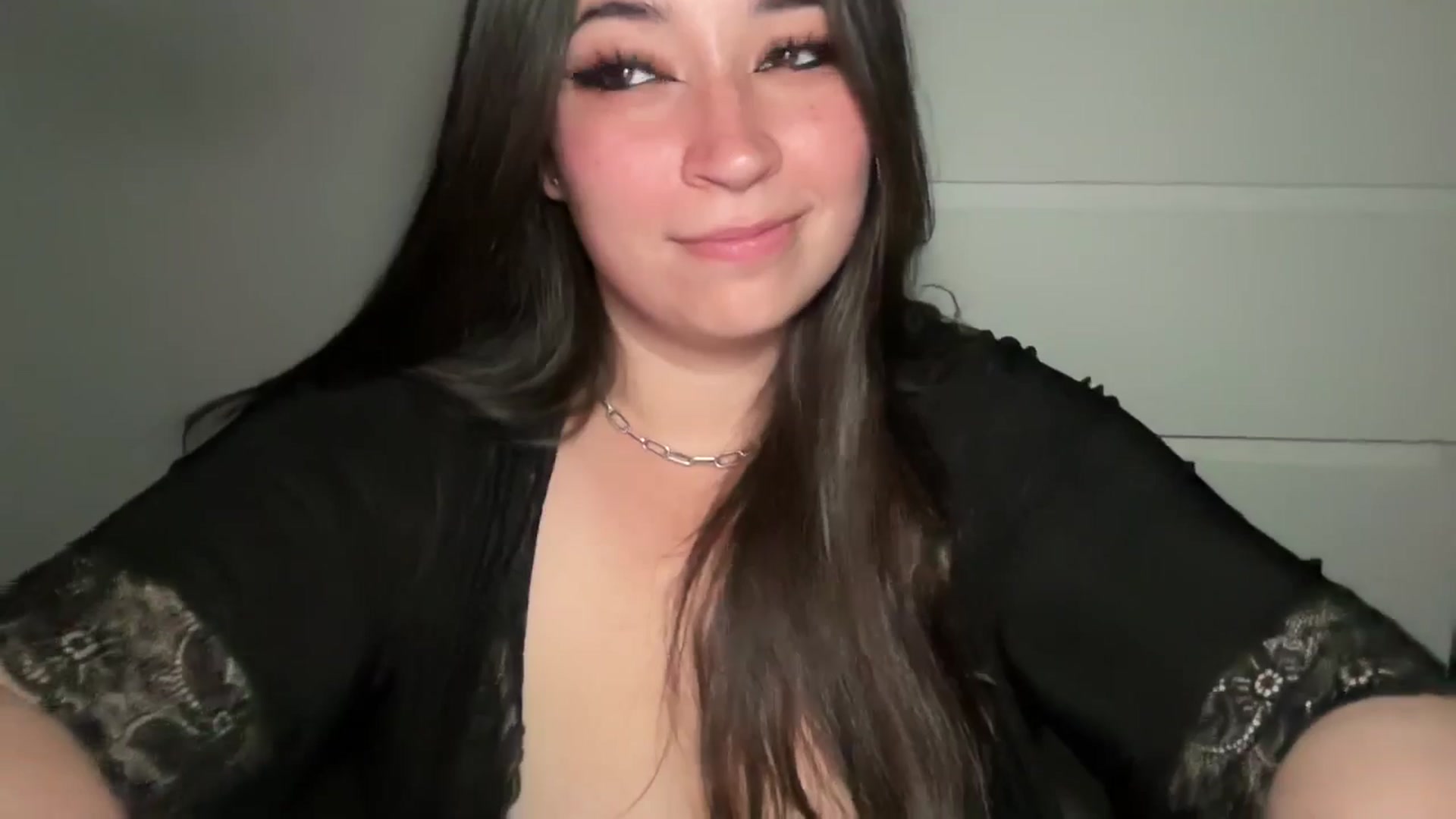 Gallery image thumbnail from Hasymura's myfreecams stream on, 08/24/2024, 24:02 image 10 of 20