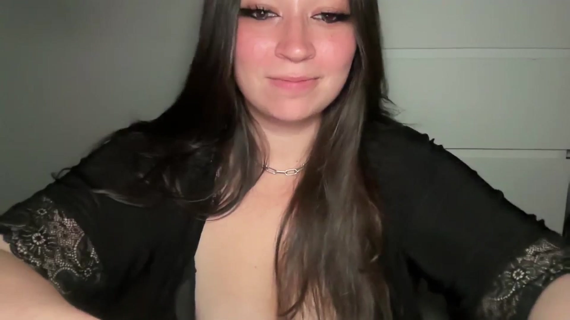 Gallery image thumbnail from Hasymura's myfreecams stream on, 08/24/2024, 24:15 image 13 of 20
