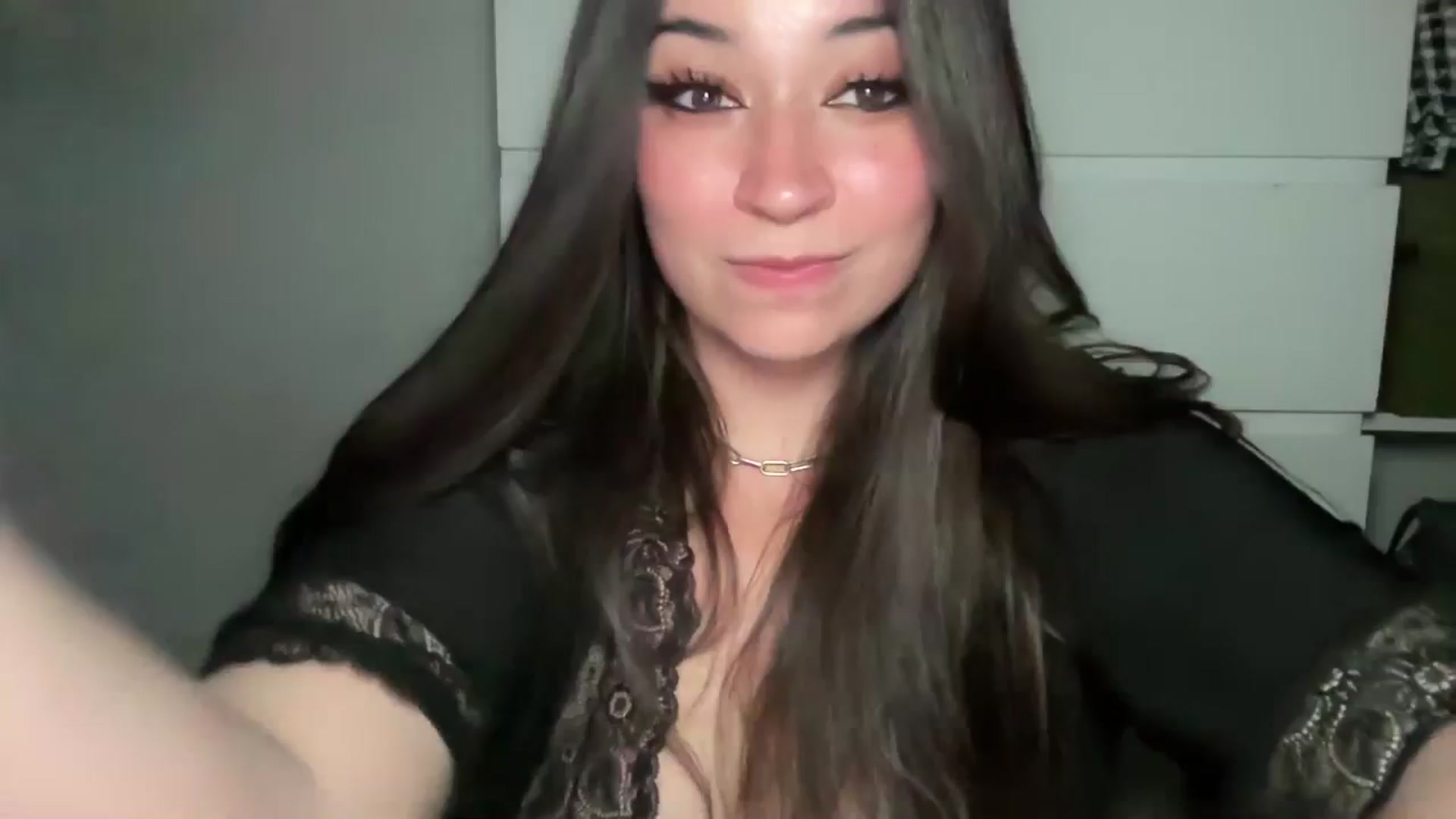 Gallery image thumbnail from Hasymura's myfreecams stream on, 08/24/2024, 01:33 image 6 of 20
