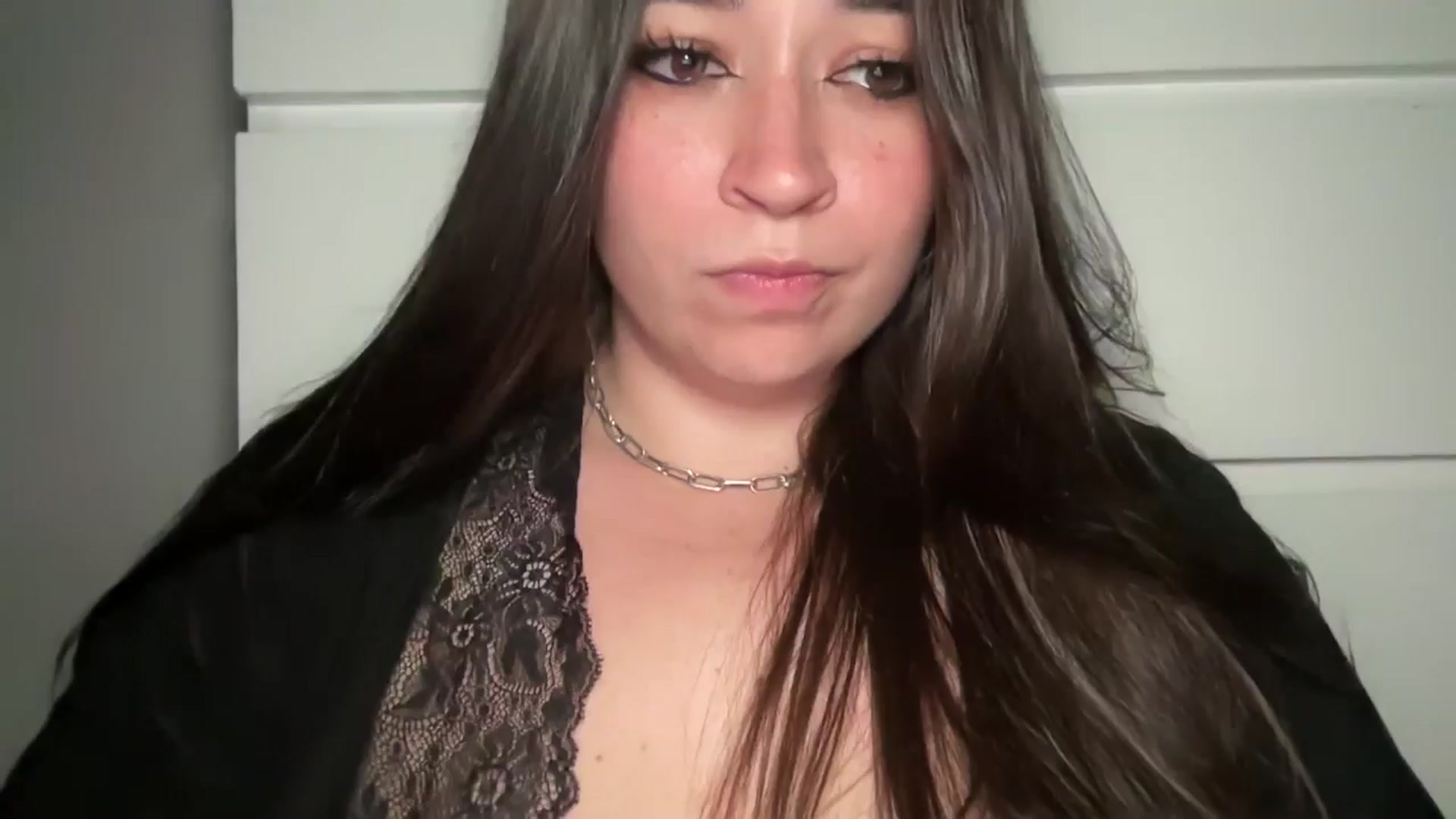 Gallery image thumbnail from Hasymura's myfreecams stream on, 08/24/2024, 01:33 image 12 of 20