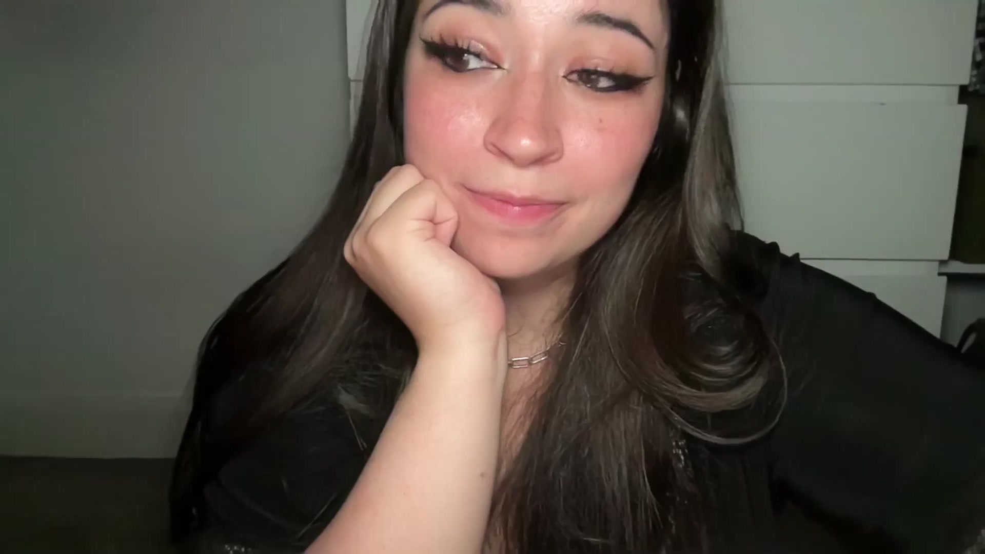 Gallery image thumbnail from Hasymura's myfreecams stream on, 08/24/2024, 01:33 image 4 of 20