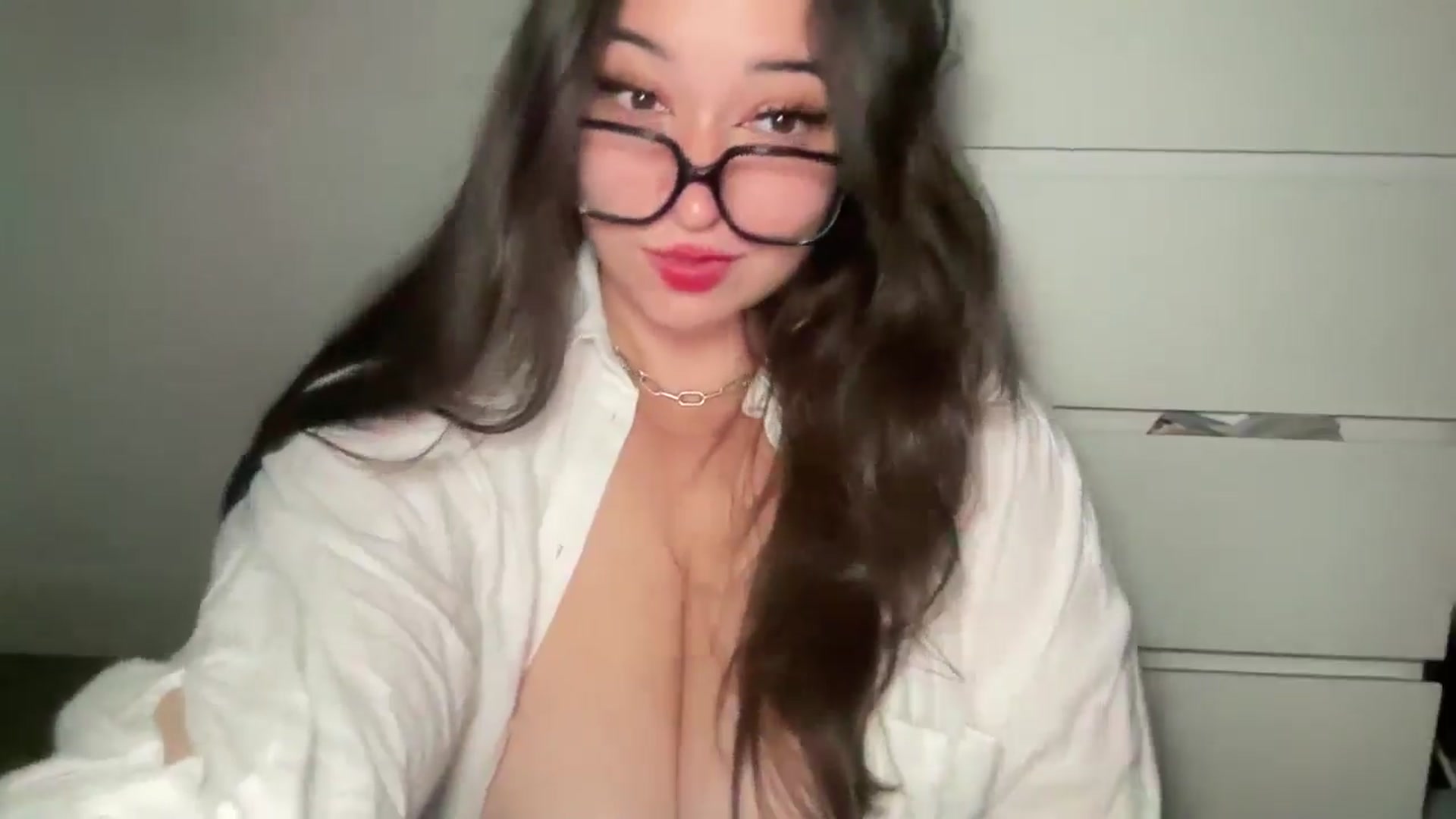Gallery image thumbnail from Hasymura's myfreecams stream on, 08/24/2024, 22:32 image 8 of 20