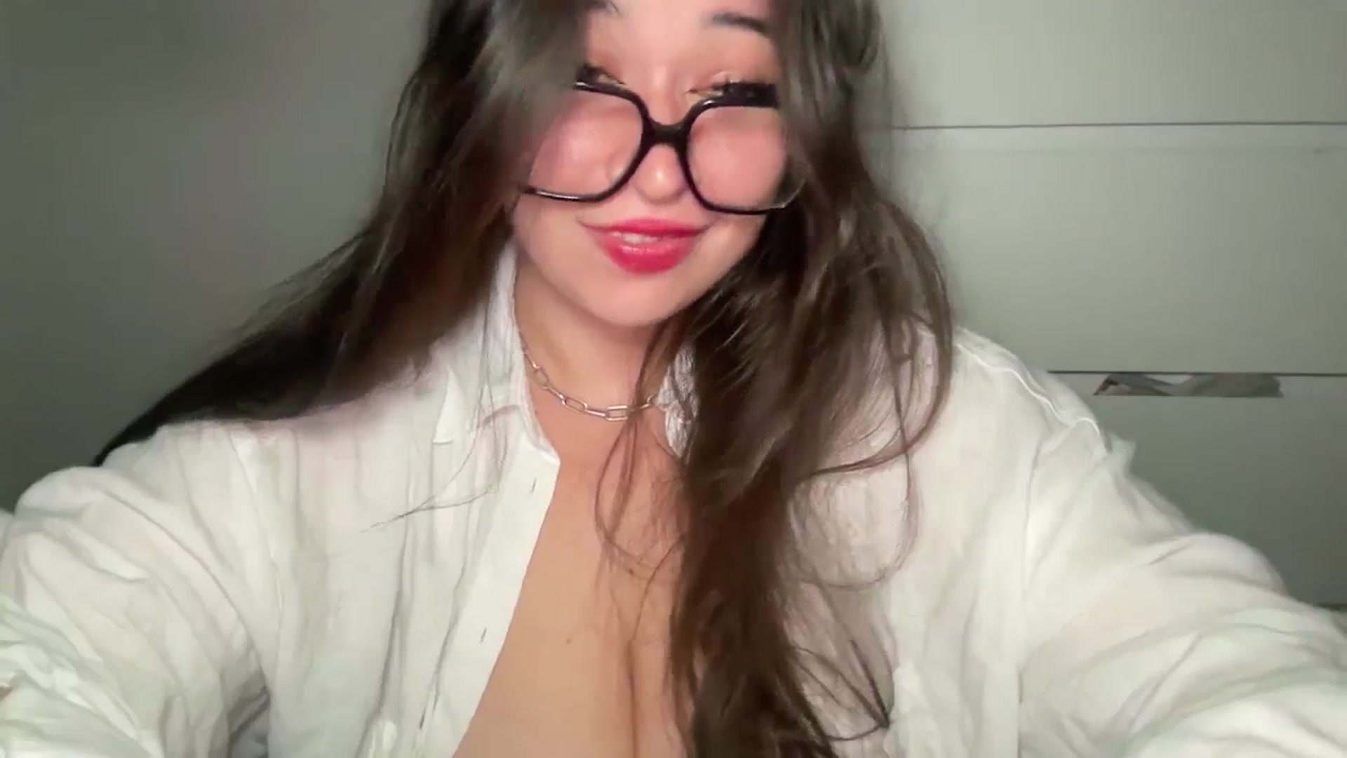 Gallery image thumbnail from Hasymura's myfreecams stream on, 08/24/2024, 22:32 image 11 of 20