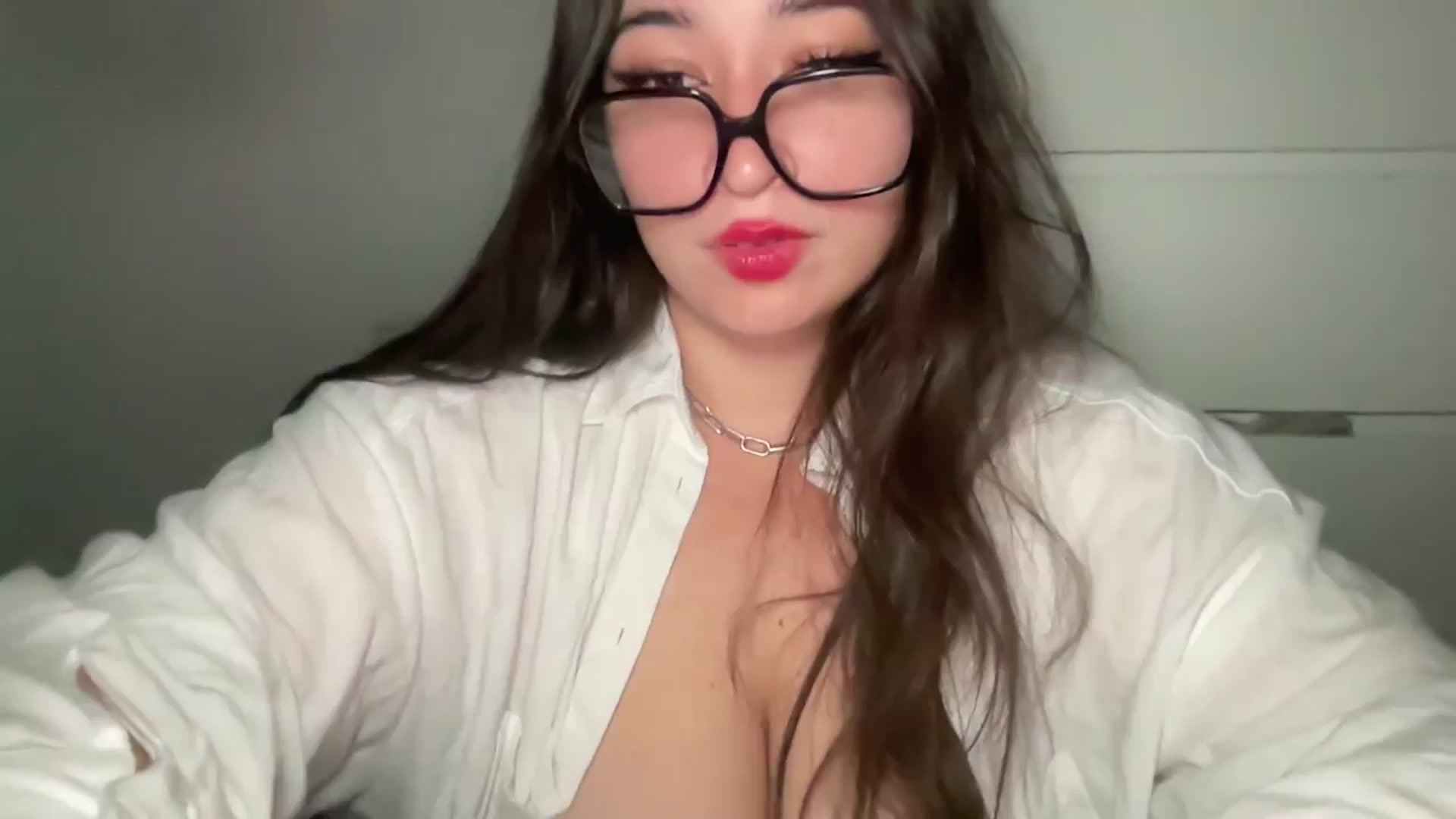 Gallery image thumbnail from Hasymura's myfreecams stream on, 08/24/2024, 22:48 image 2 of 20