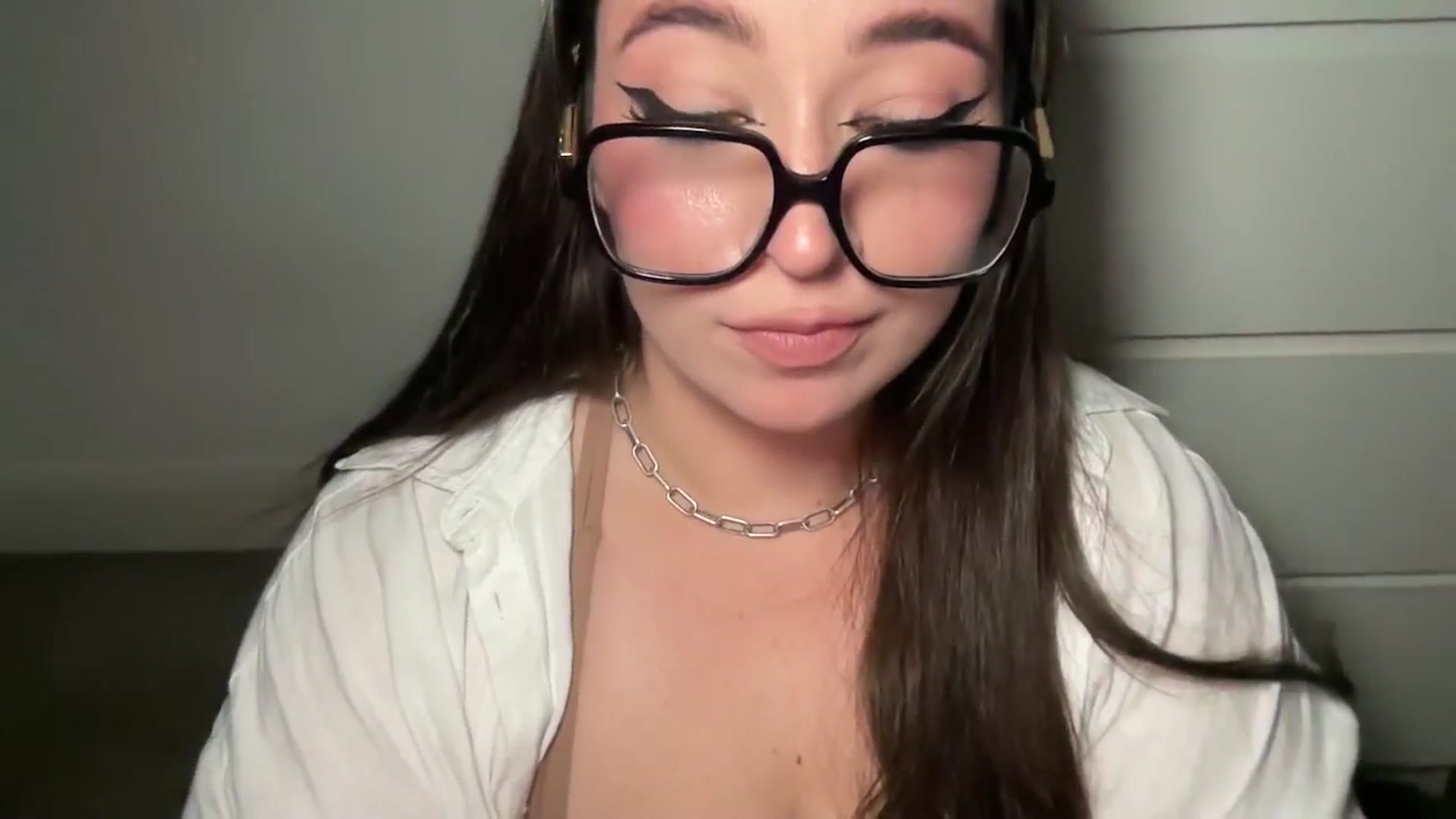 Gallery image thumbnail from Hasymura's myfreecams stream on, 08/28/2024, 21:42 image 20 of 20